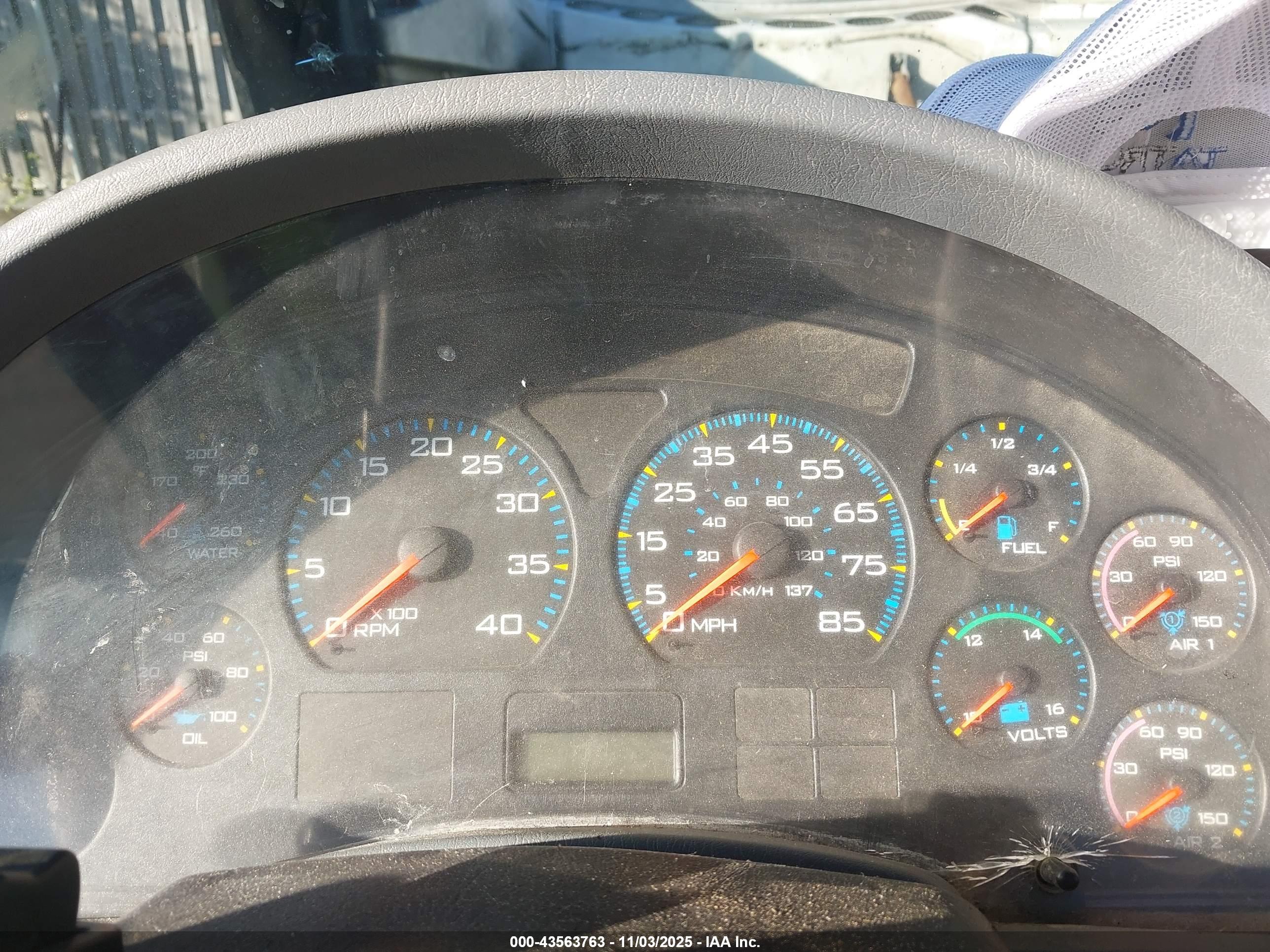 INTERNATIONAL 8000 image 6