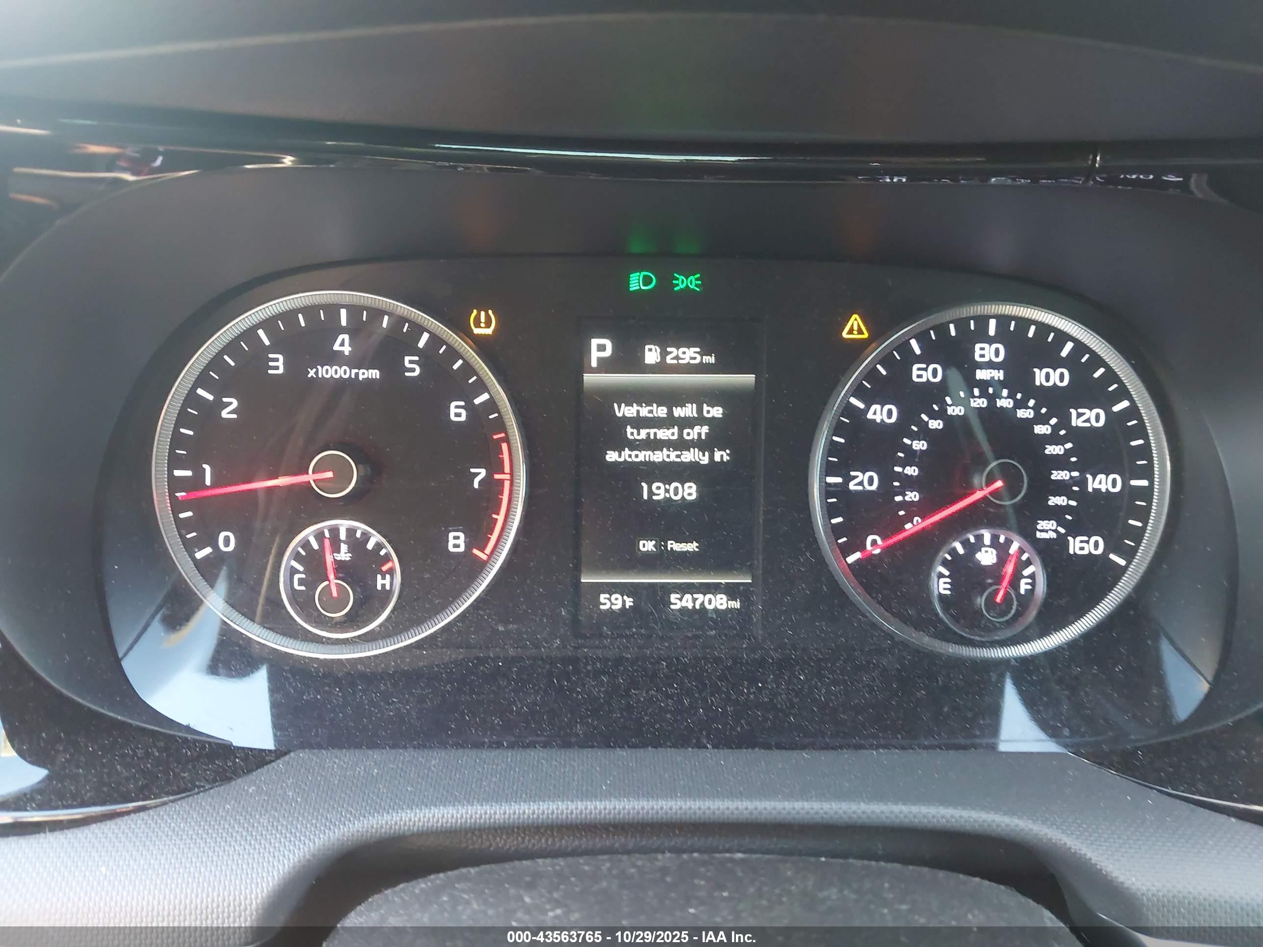KIA K5 image 7