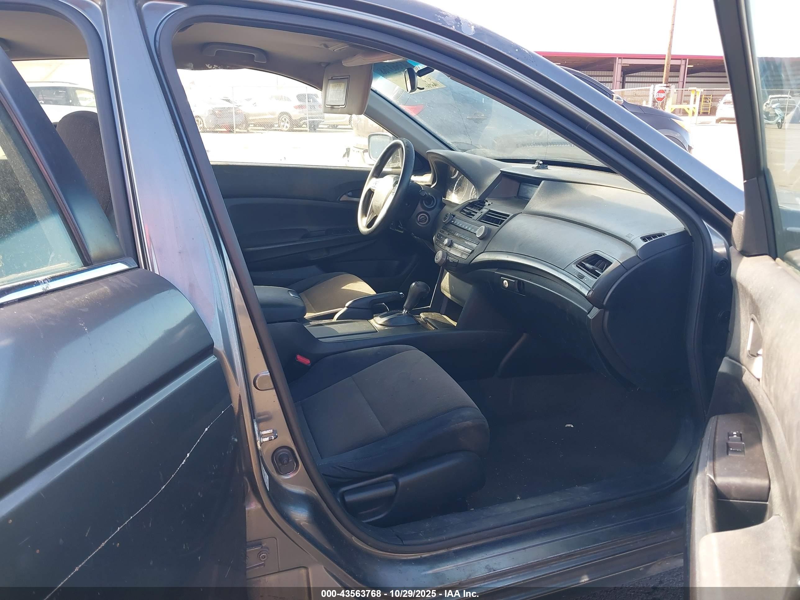 HONDA ACCORD image 5
