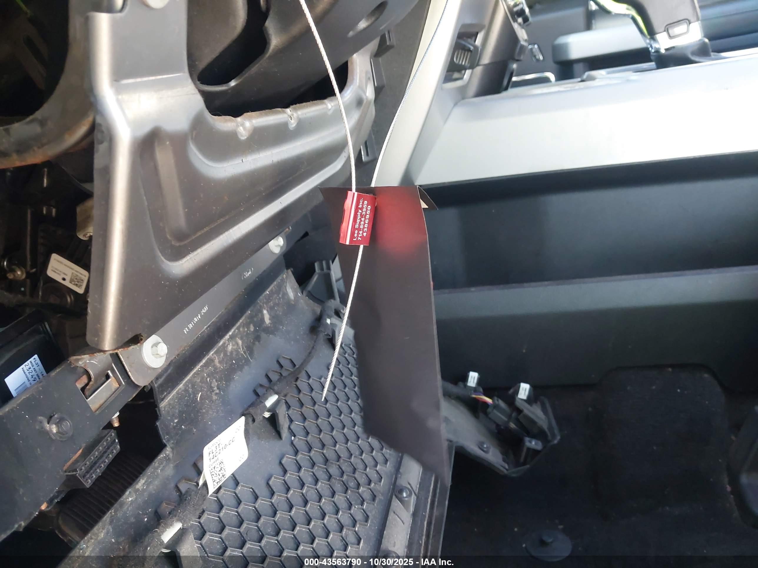 FORD F-150 image 11