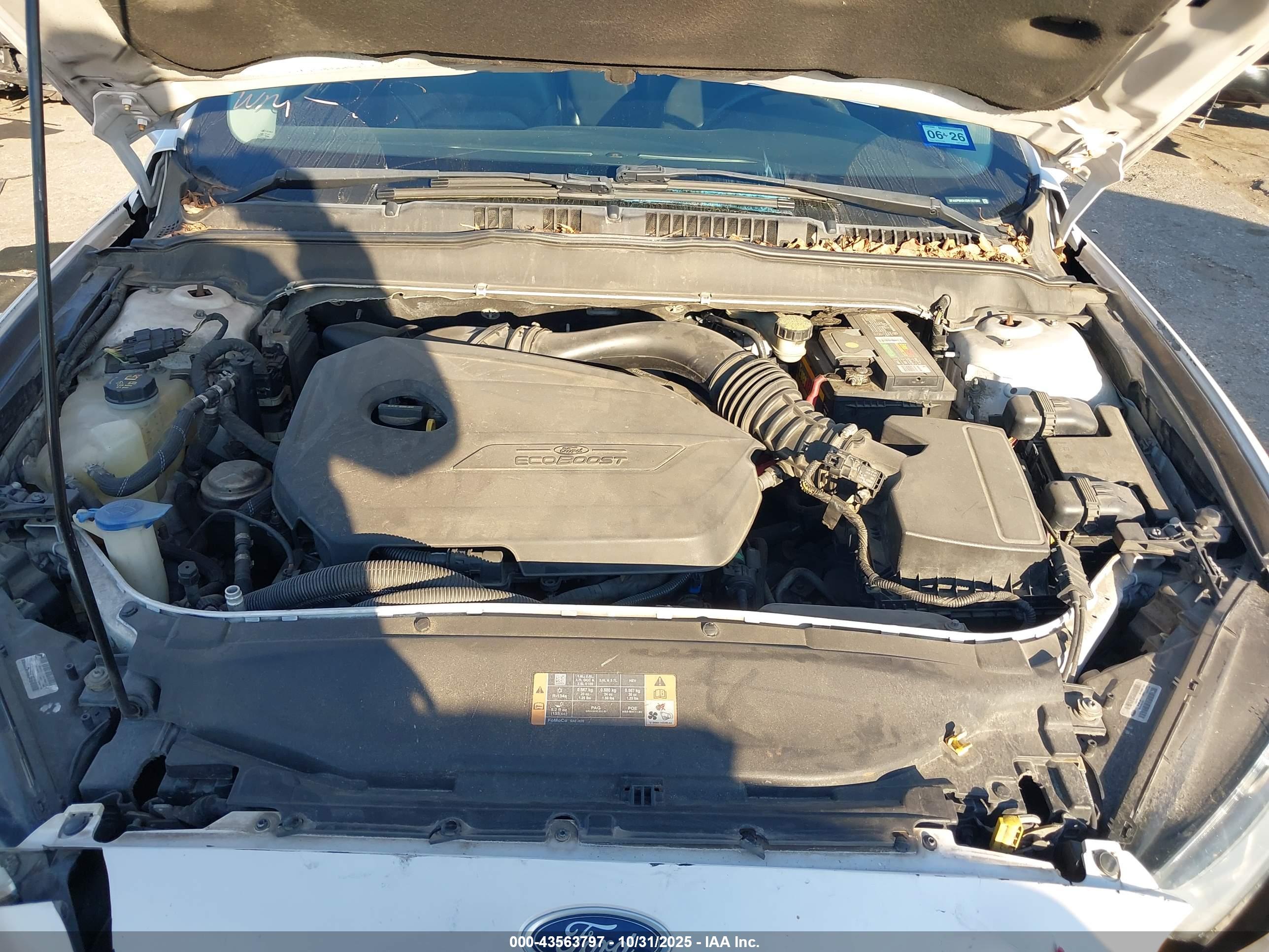 FORD FUSION image 10