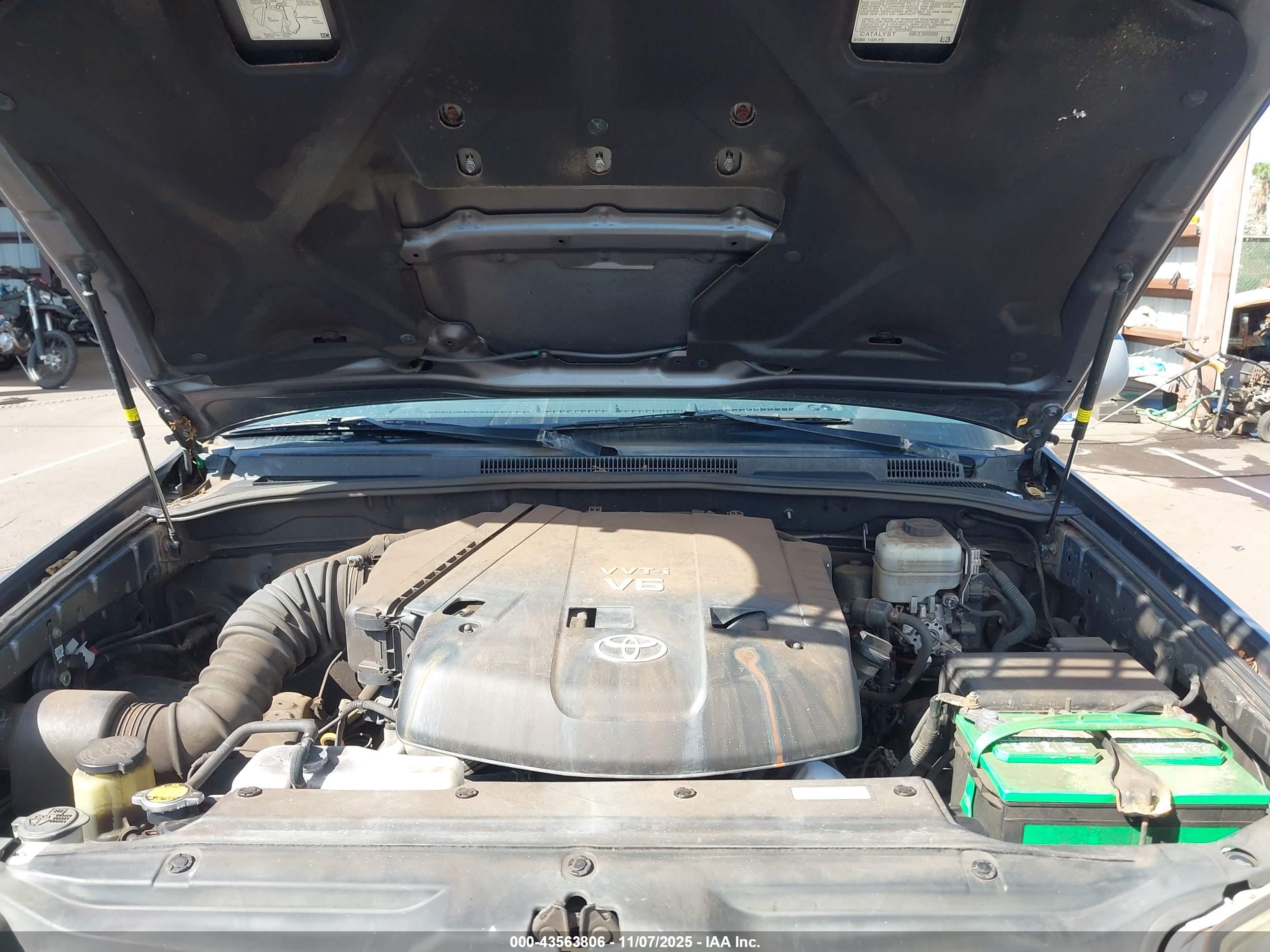 TOYOTA 4RUNNER image 10