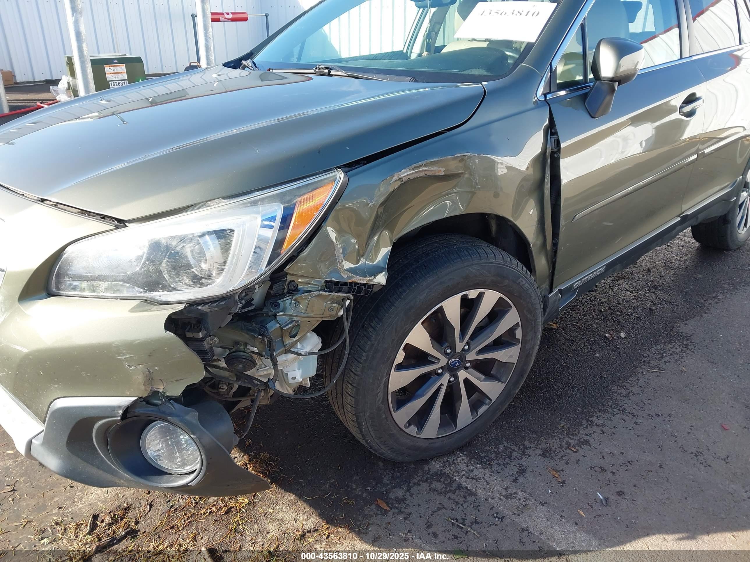 SUBARU OUTBACK image 6