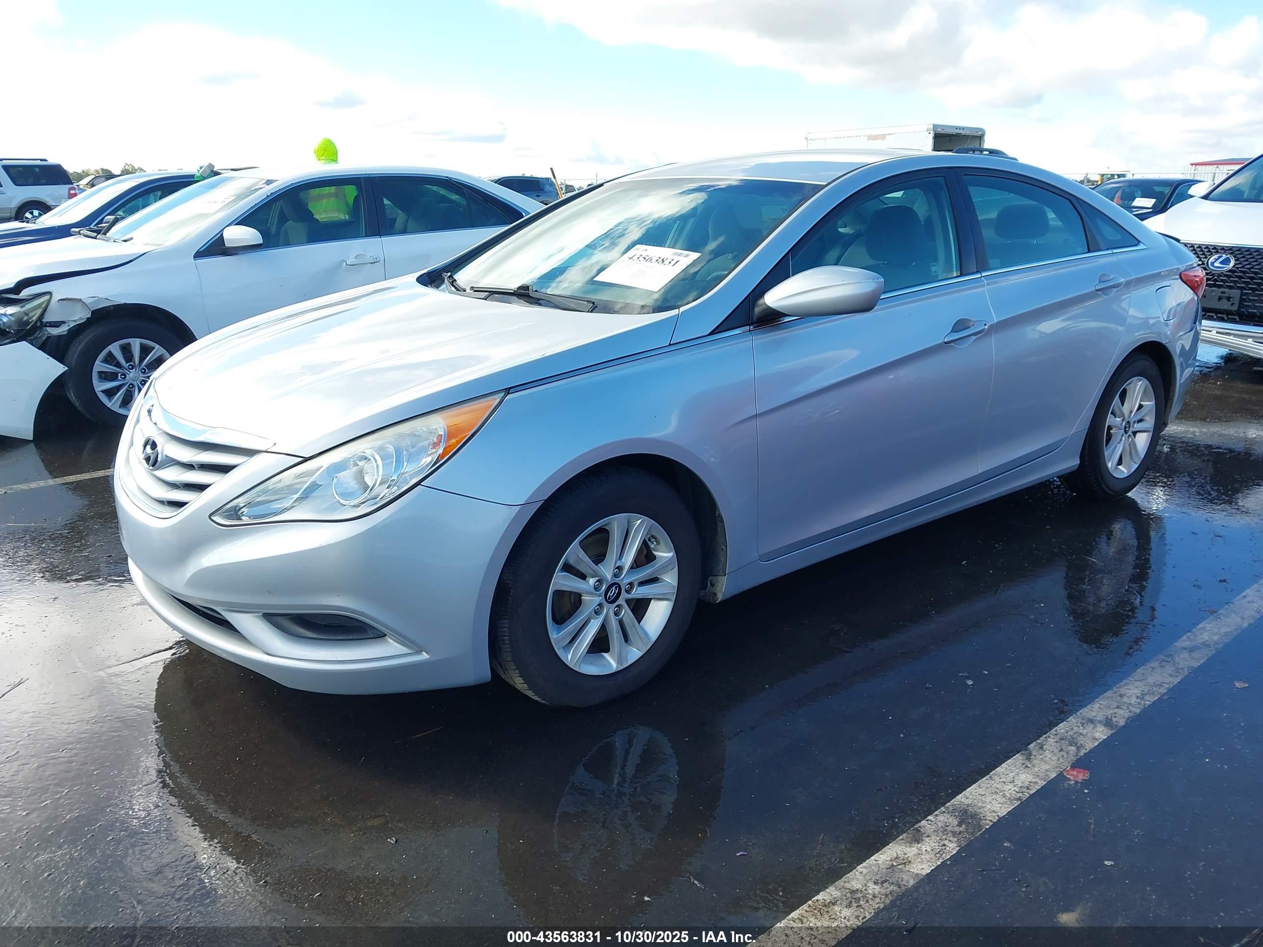 HYUNDAI SONATA image 2