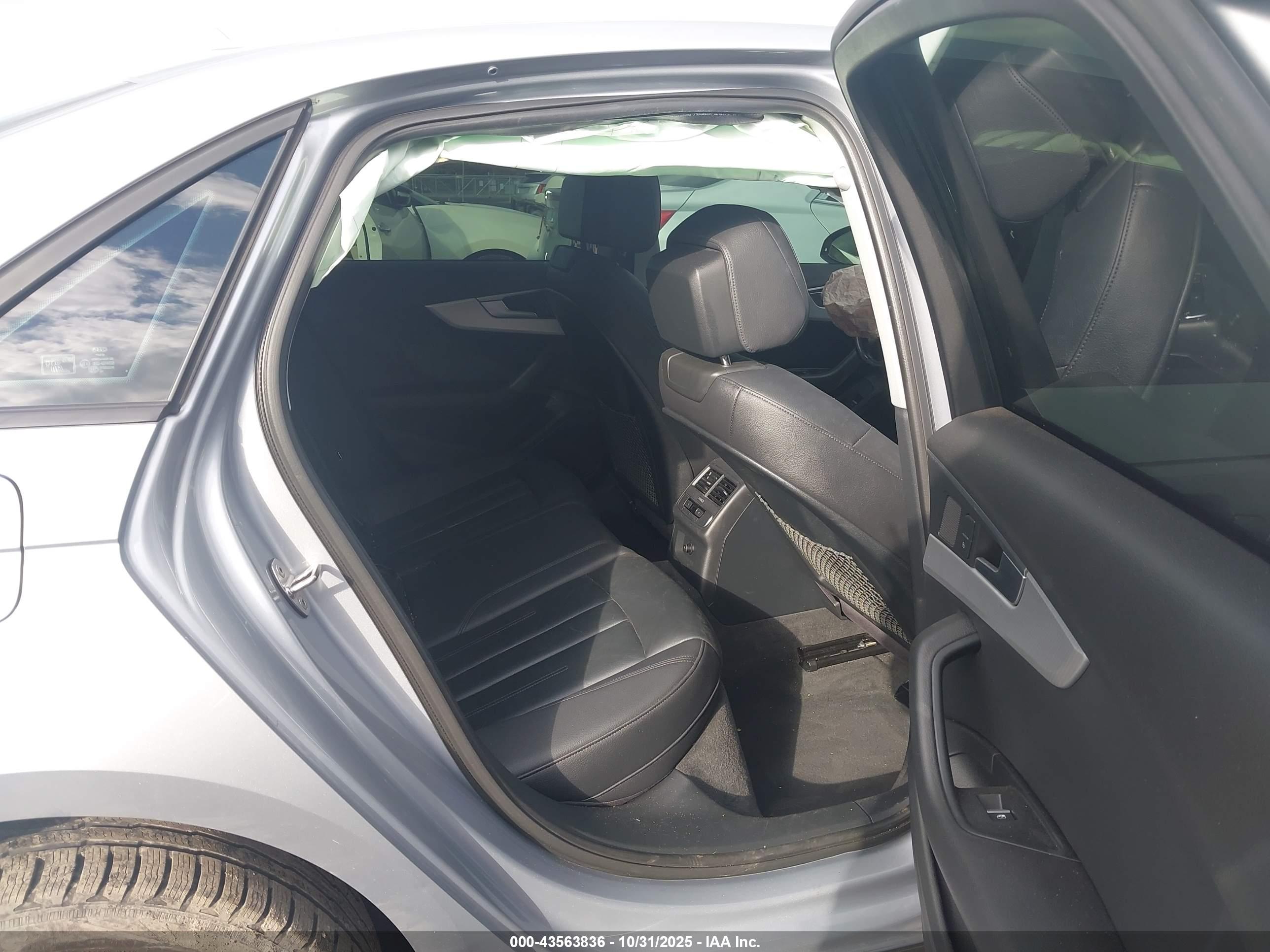 AUDI A4 image 8