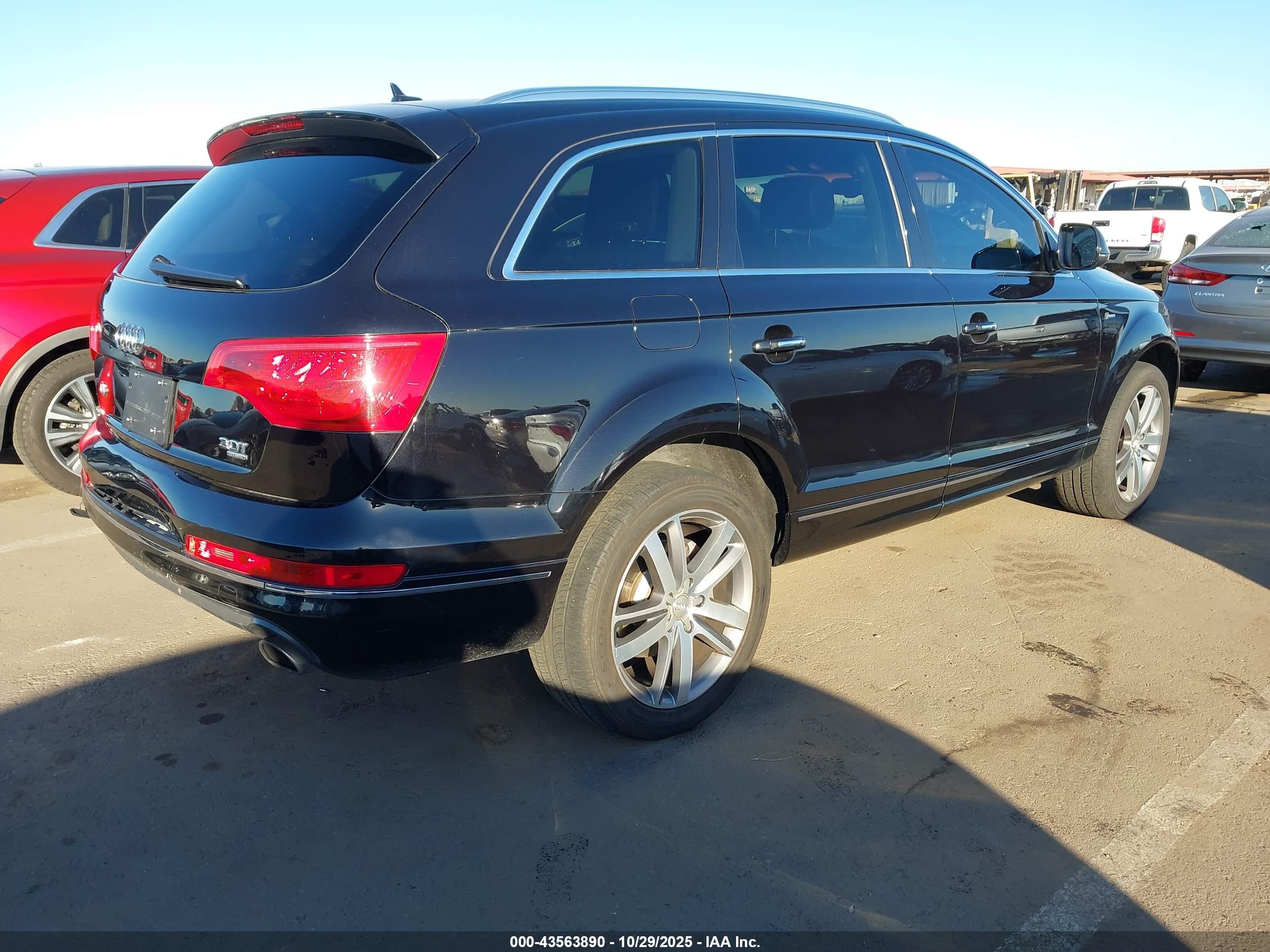 AUDI Q7 image 4