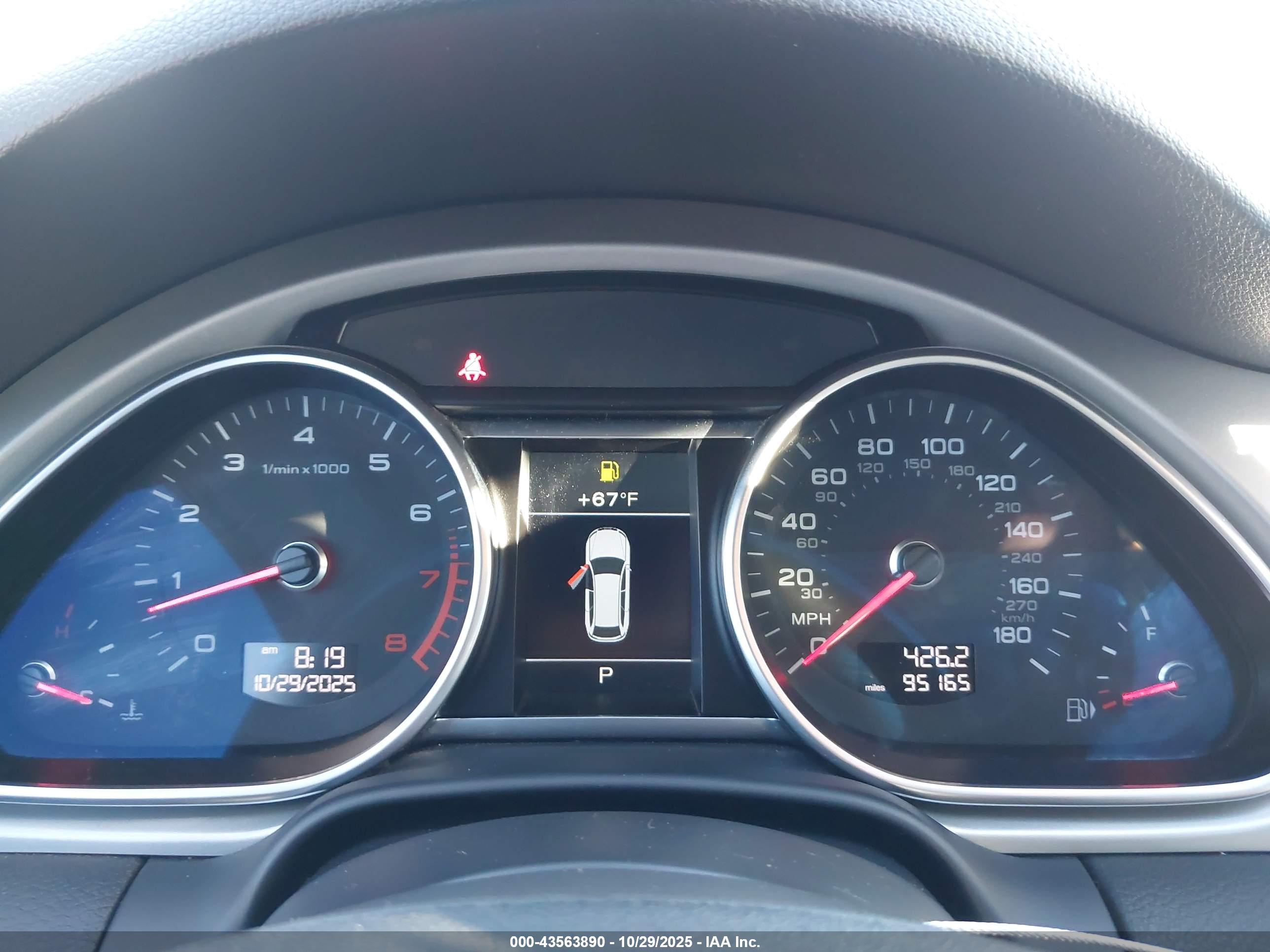 AUDI Q7 image 7