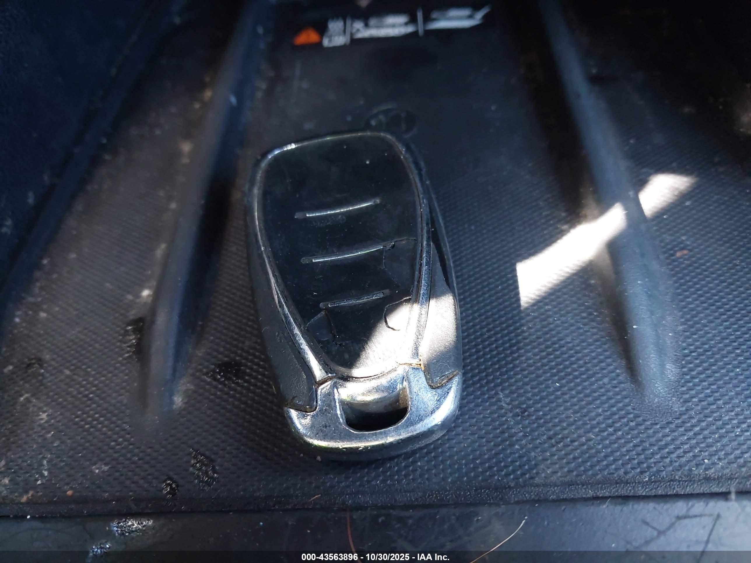 CHEVROLET TRAVERSE image 11