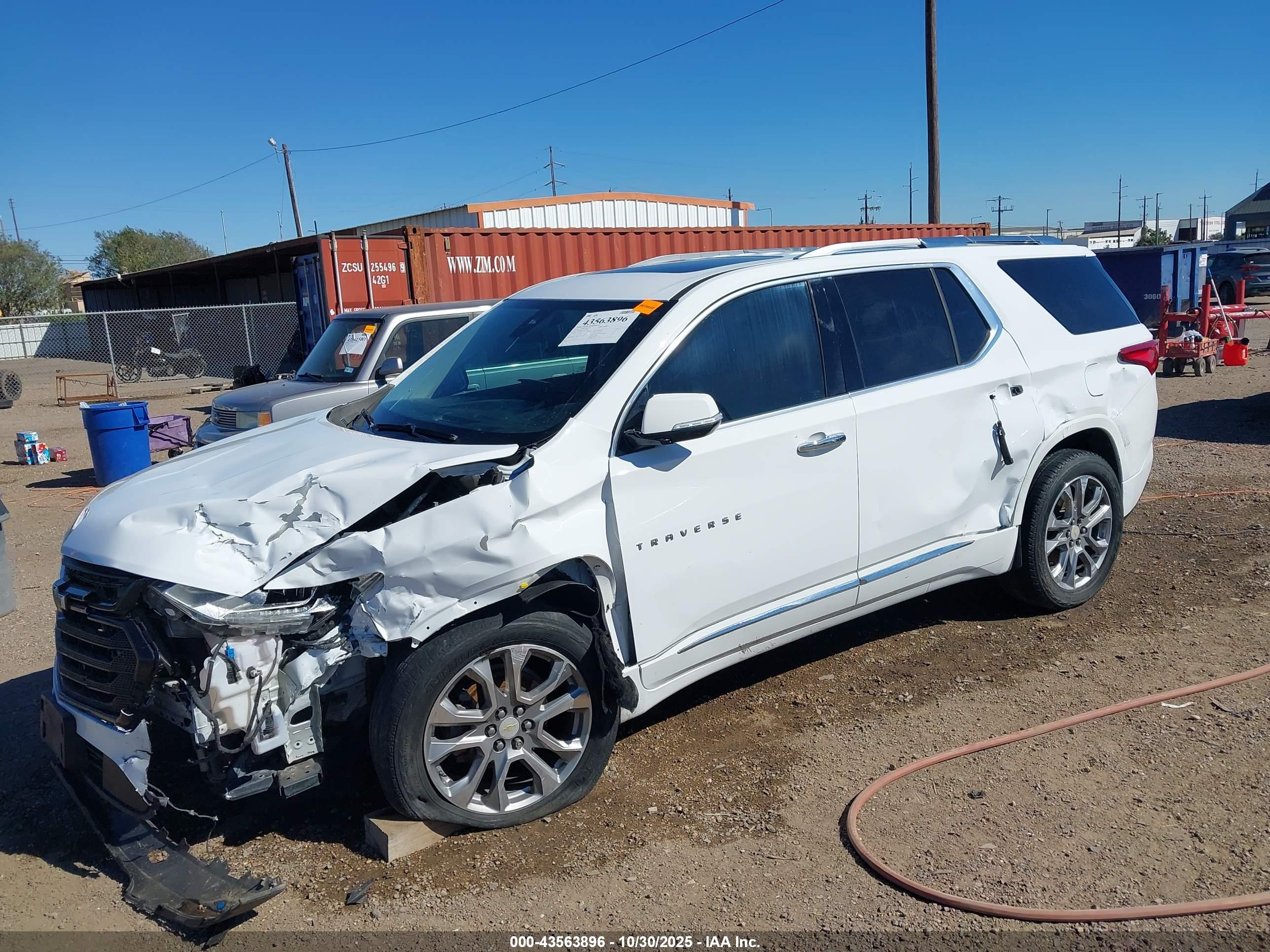 CHEVROLET TRAVERSE image 6