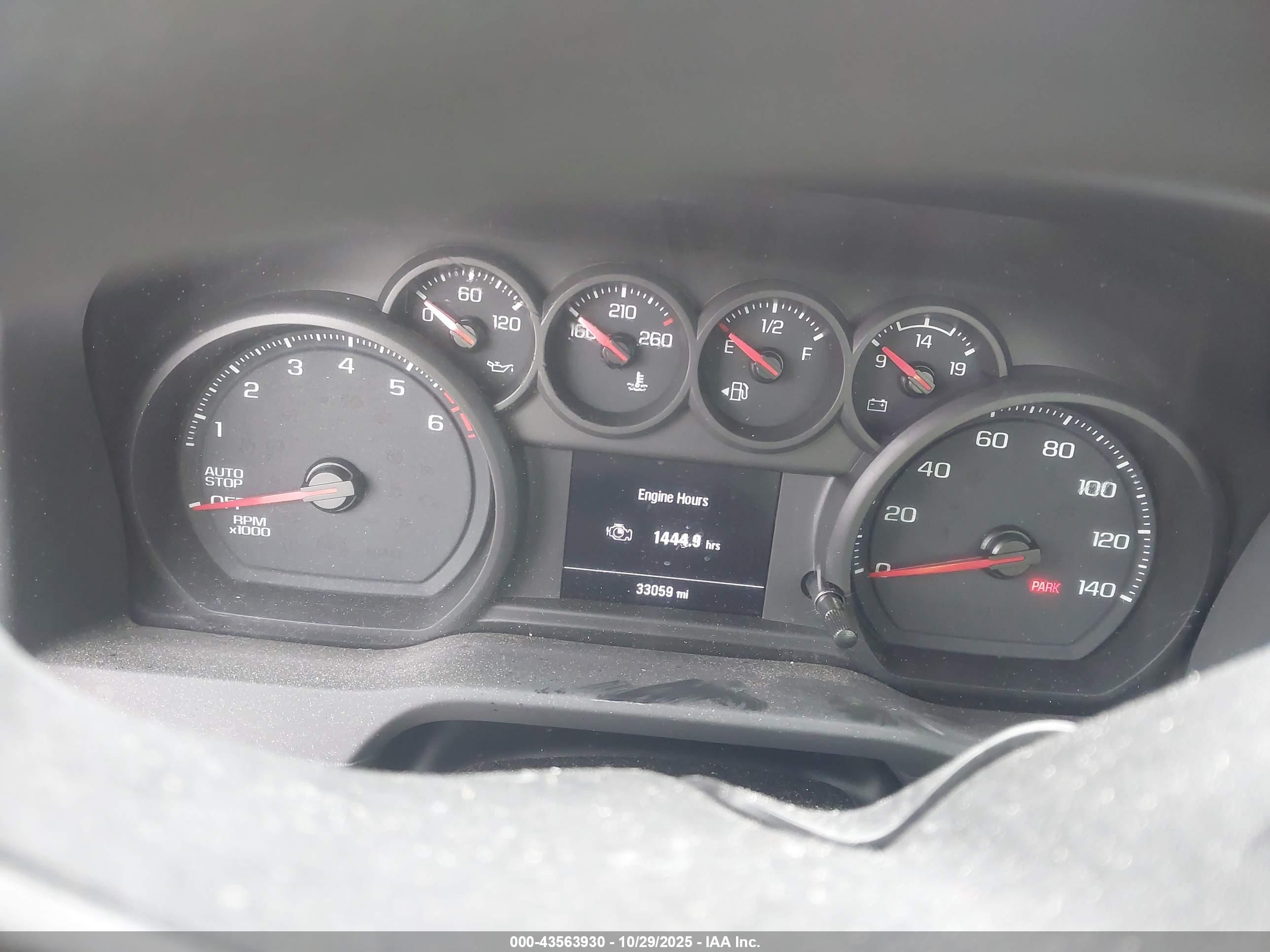 CHEVROLET SILVERADO image 7