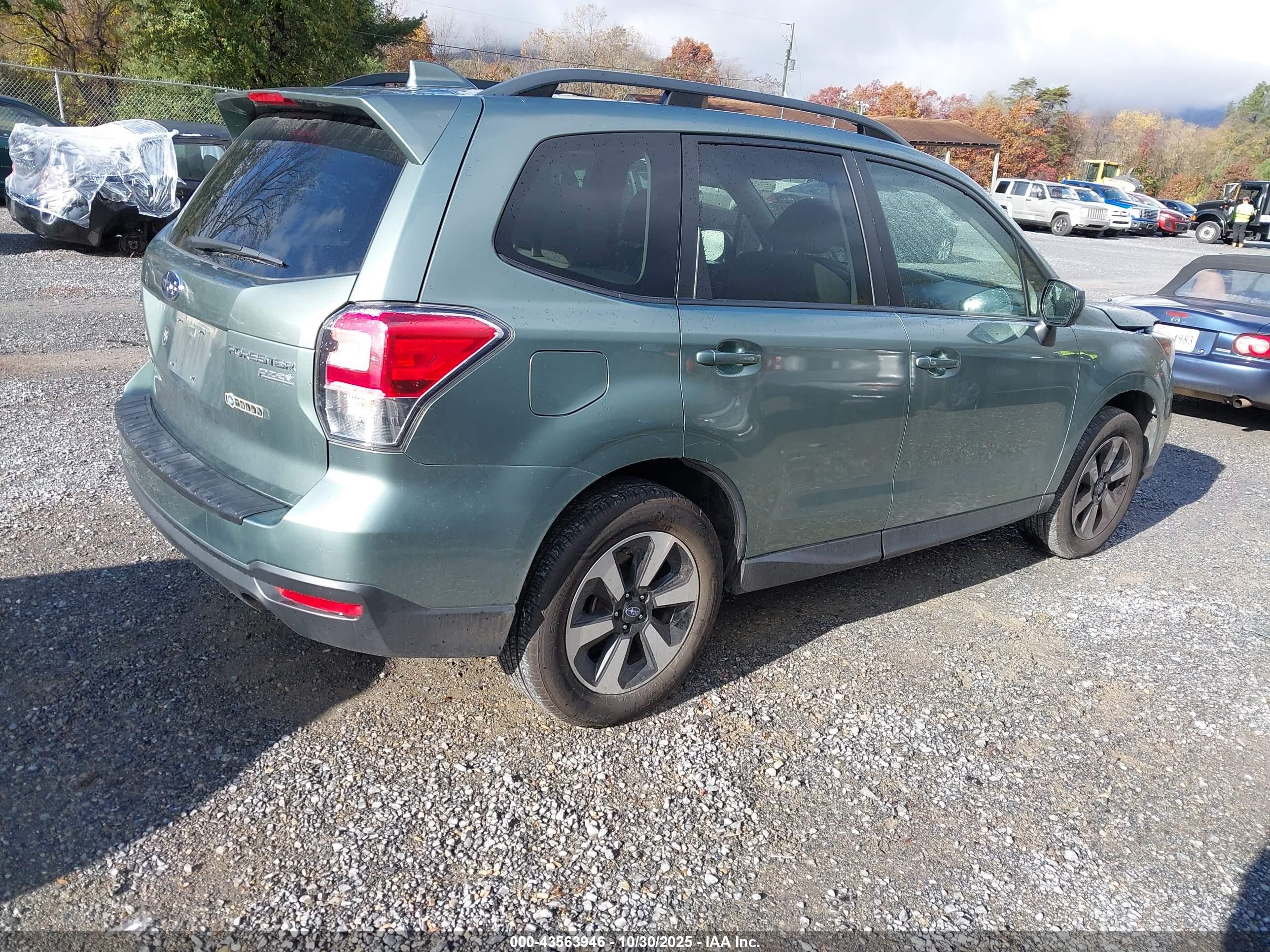 SUBARU FORESTER image 4