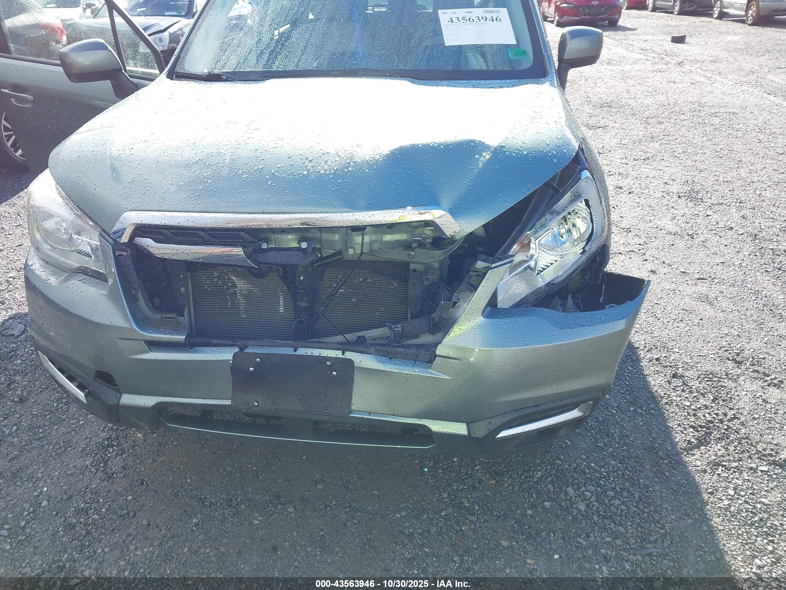 SUBARU FORESTER image 6