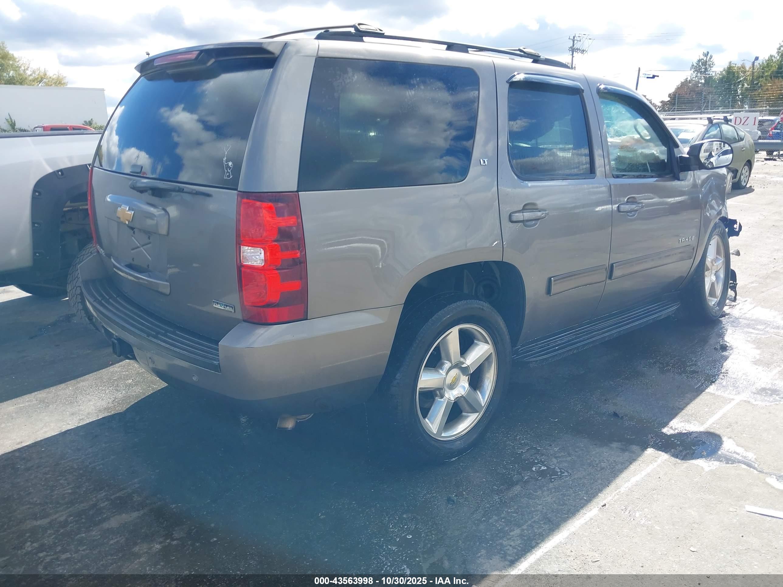 CHEVROLET TAHOE image 4