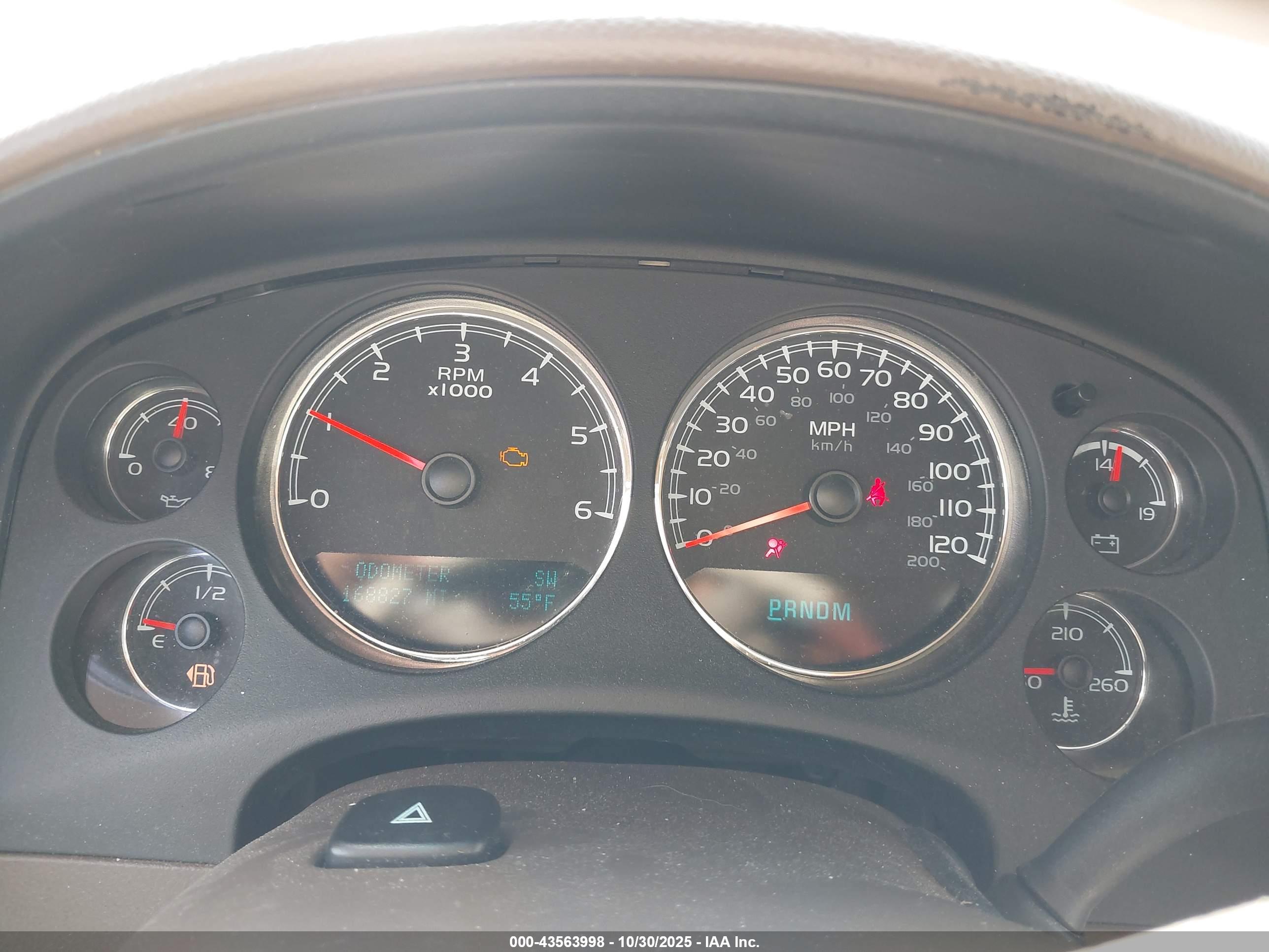CHEVROLET TAHOE image 7