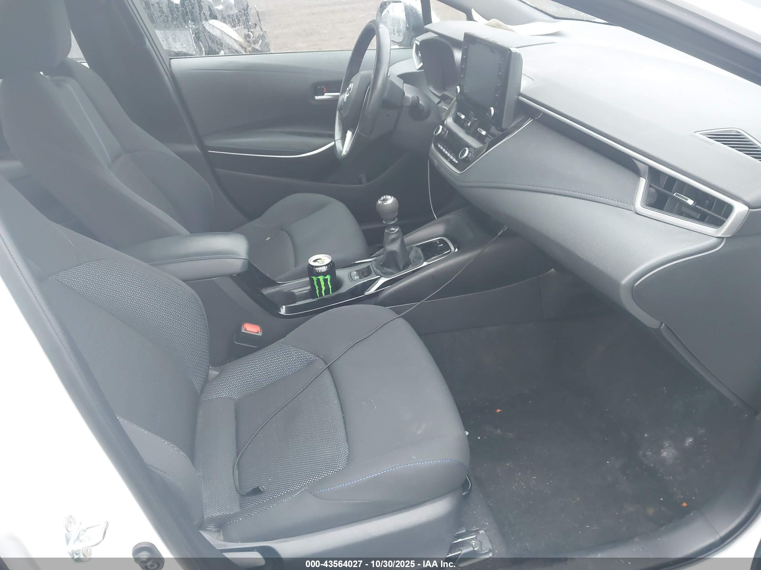TOYOTA COROLLA image 5