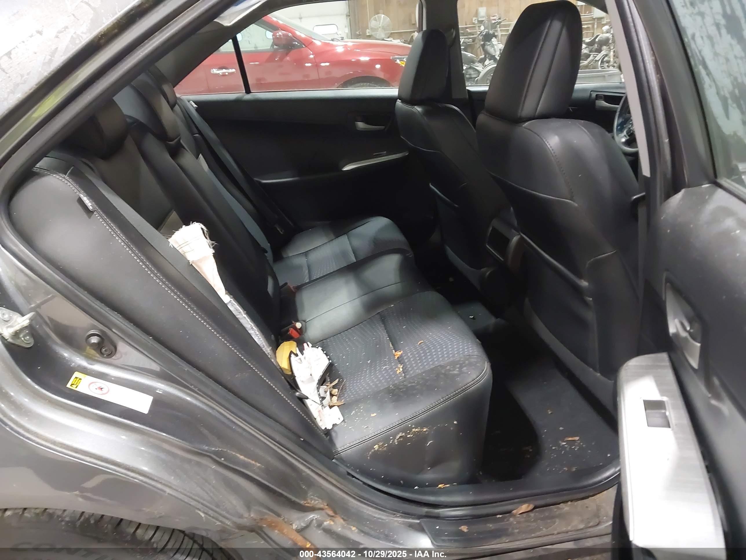 TOYOTA CAMRY image 8