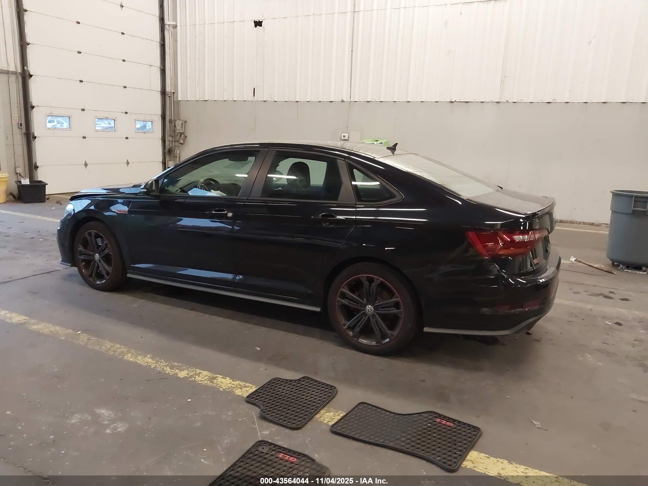 VOLKSWAGEN JETTA image 3