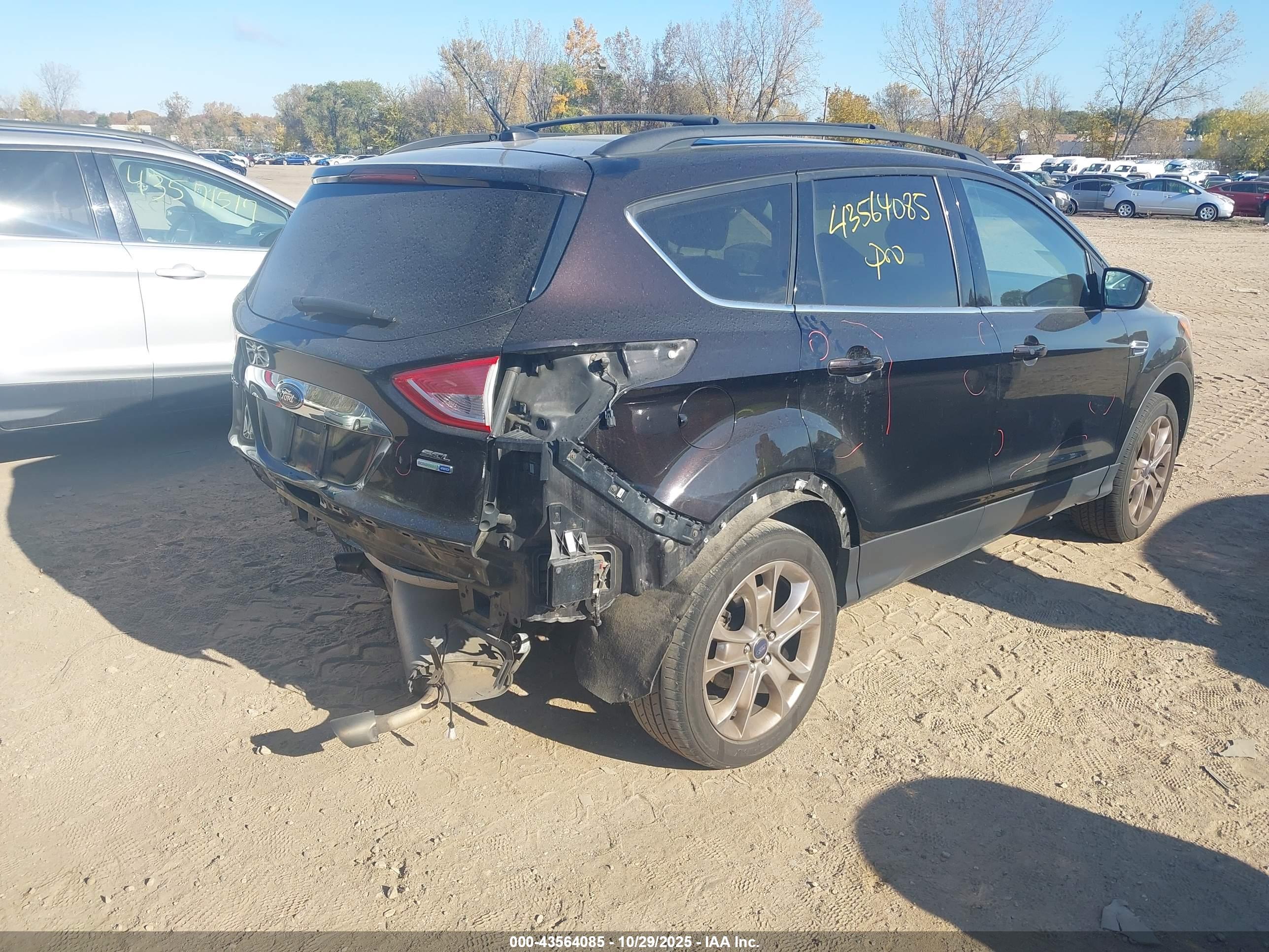 FORD ESCAPE image 4
