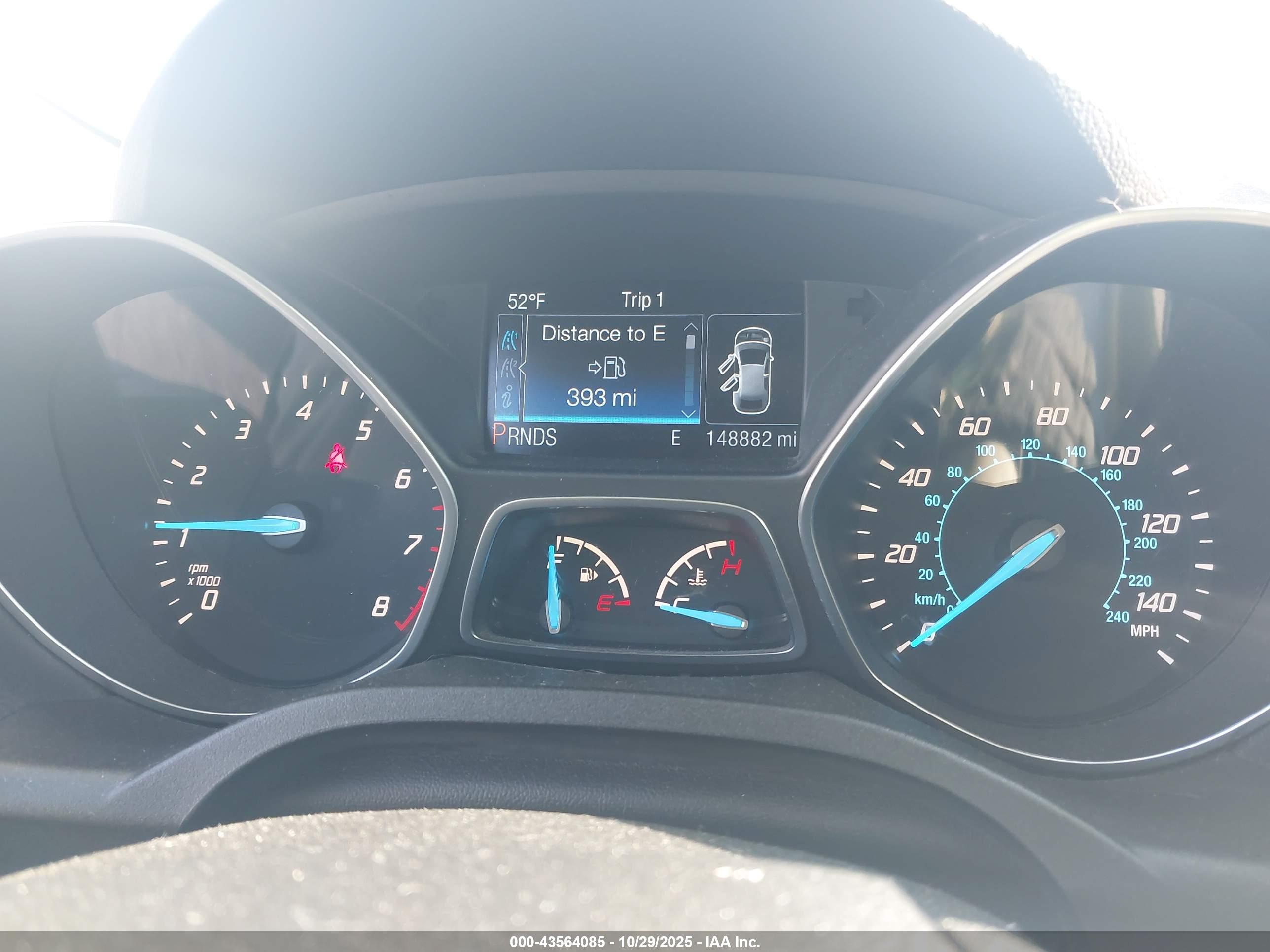 FORD ESCAPE image 7