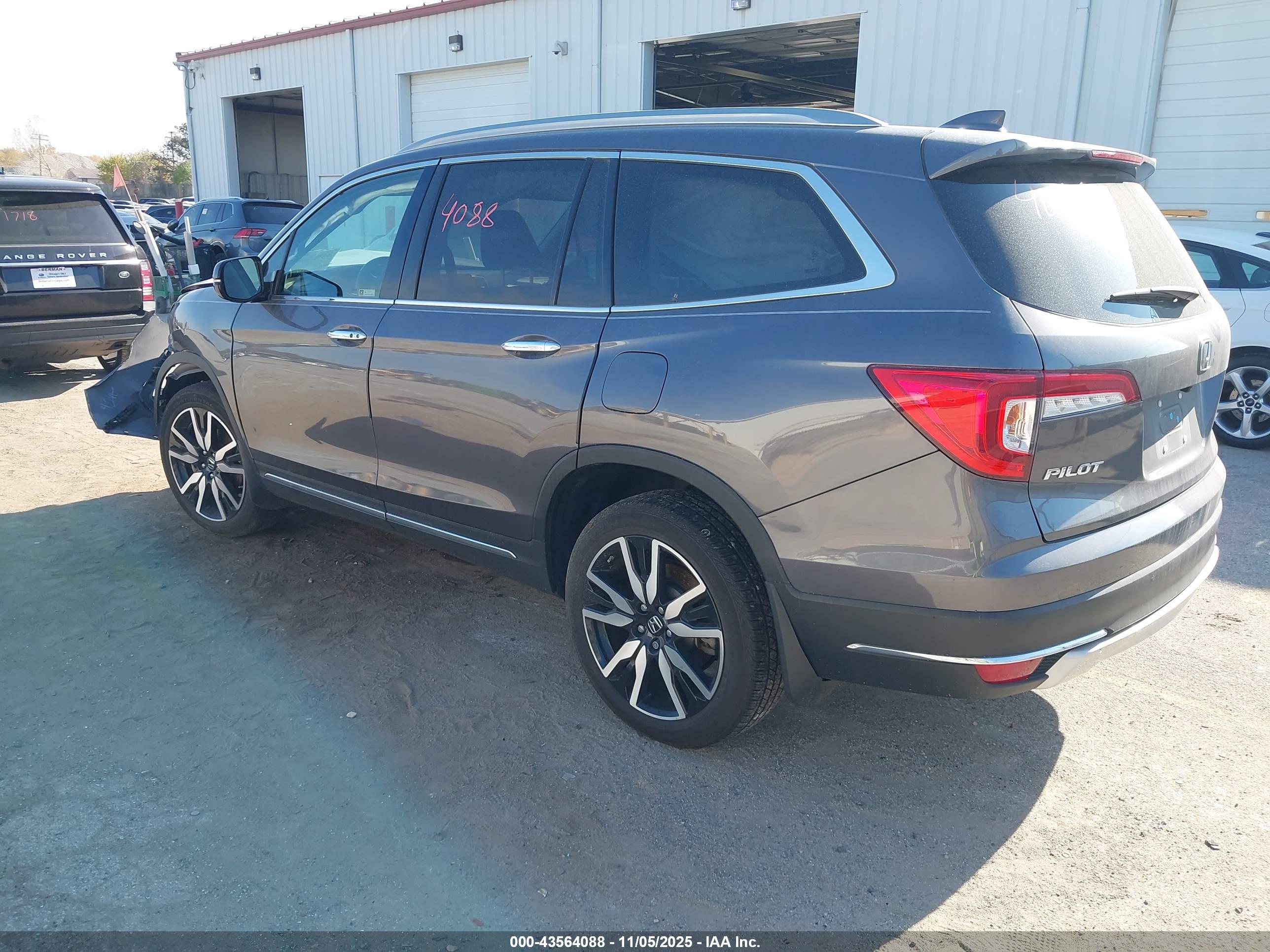 HONDA PILOT image 3