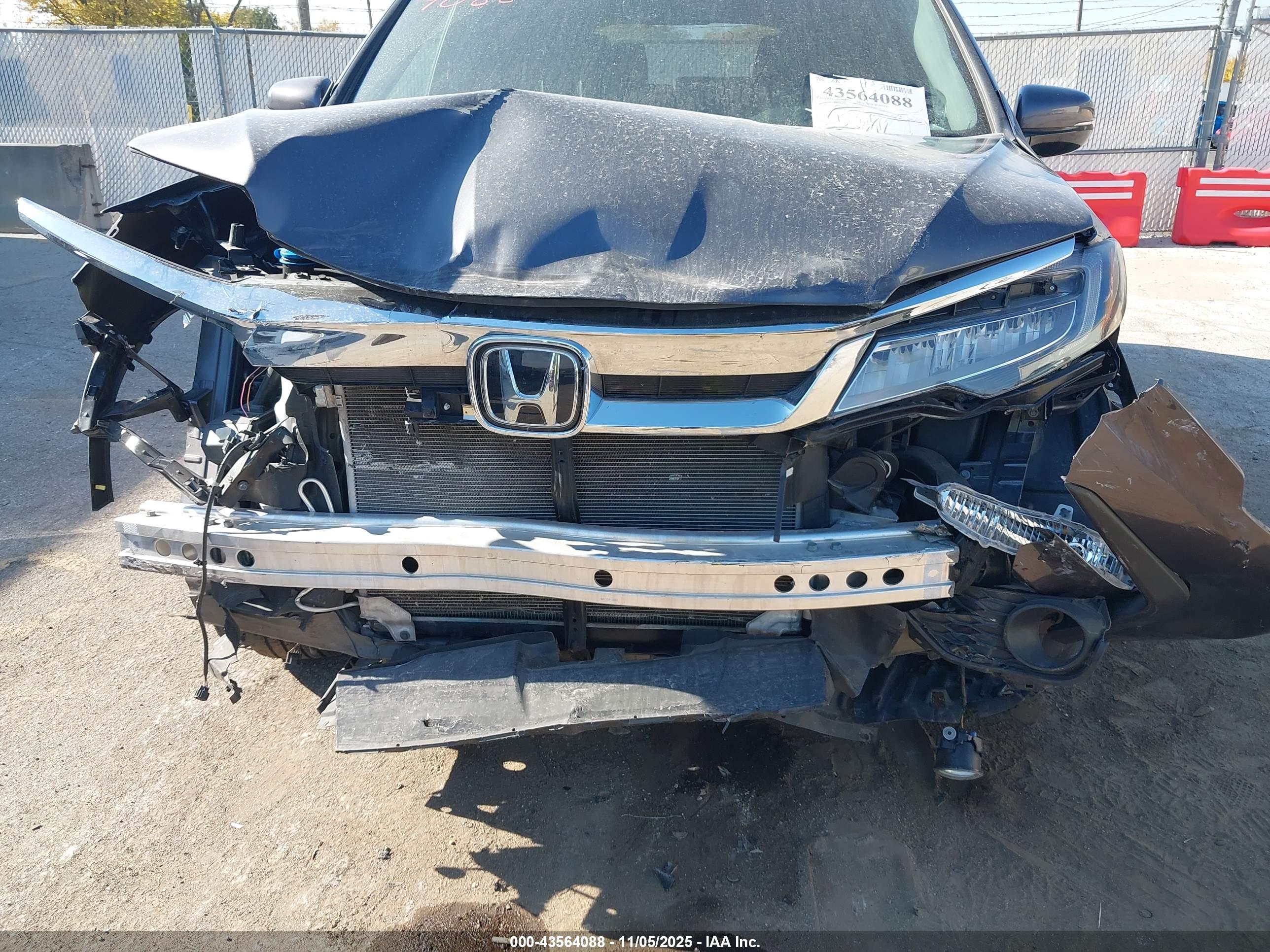 HONDA PILOT image 6