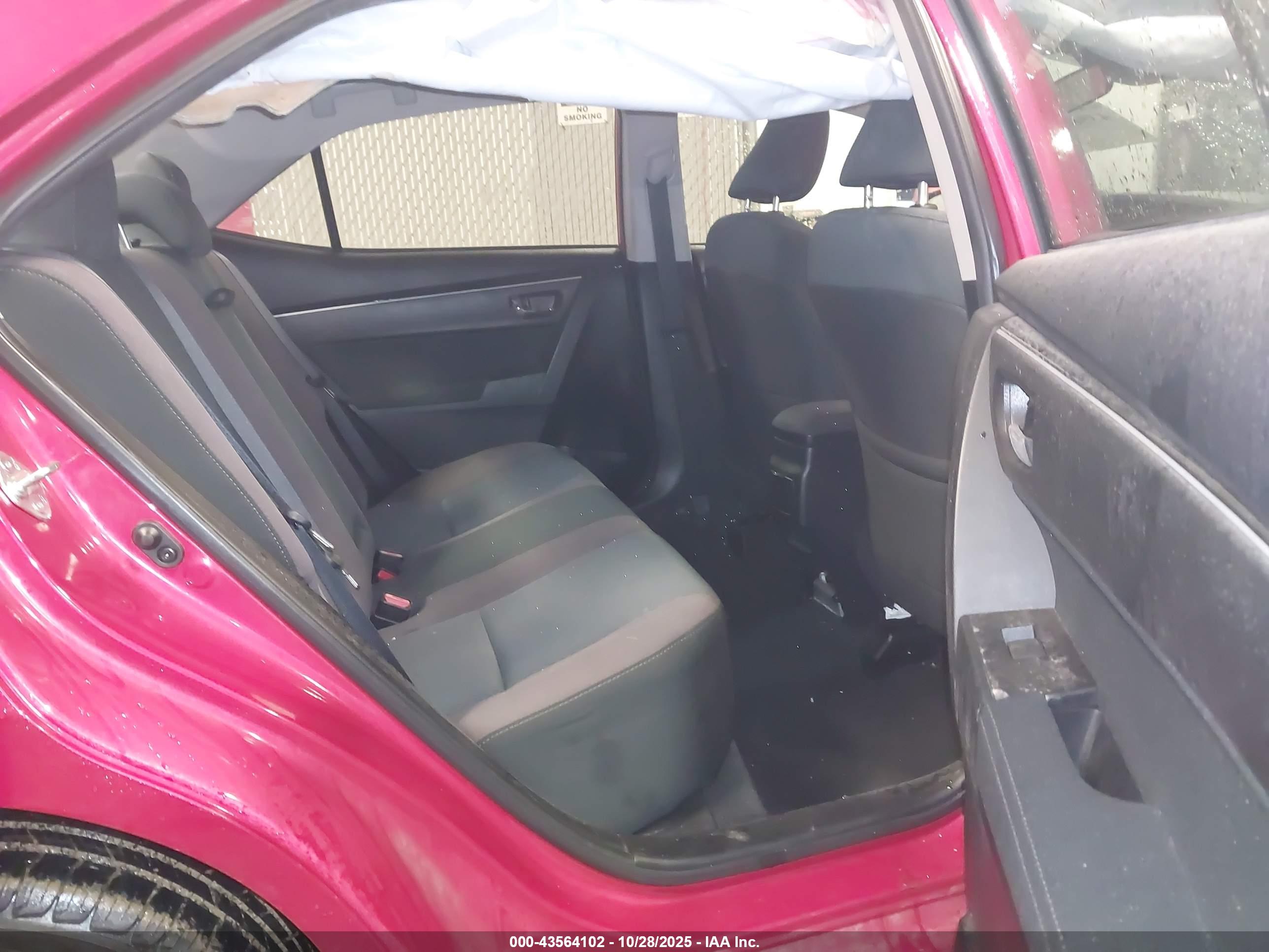 TOYOTA COROLLA image 8