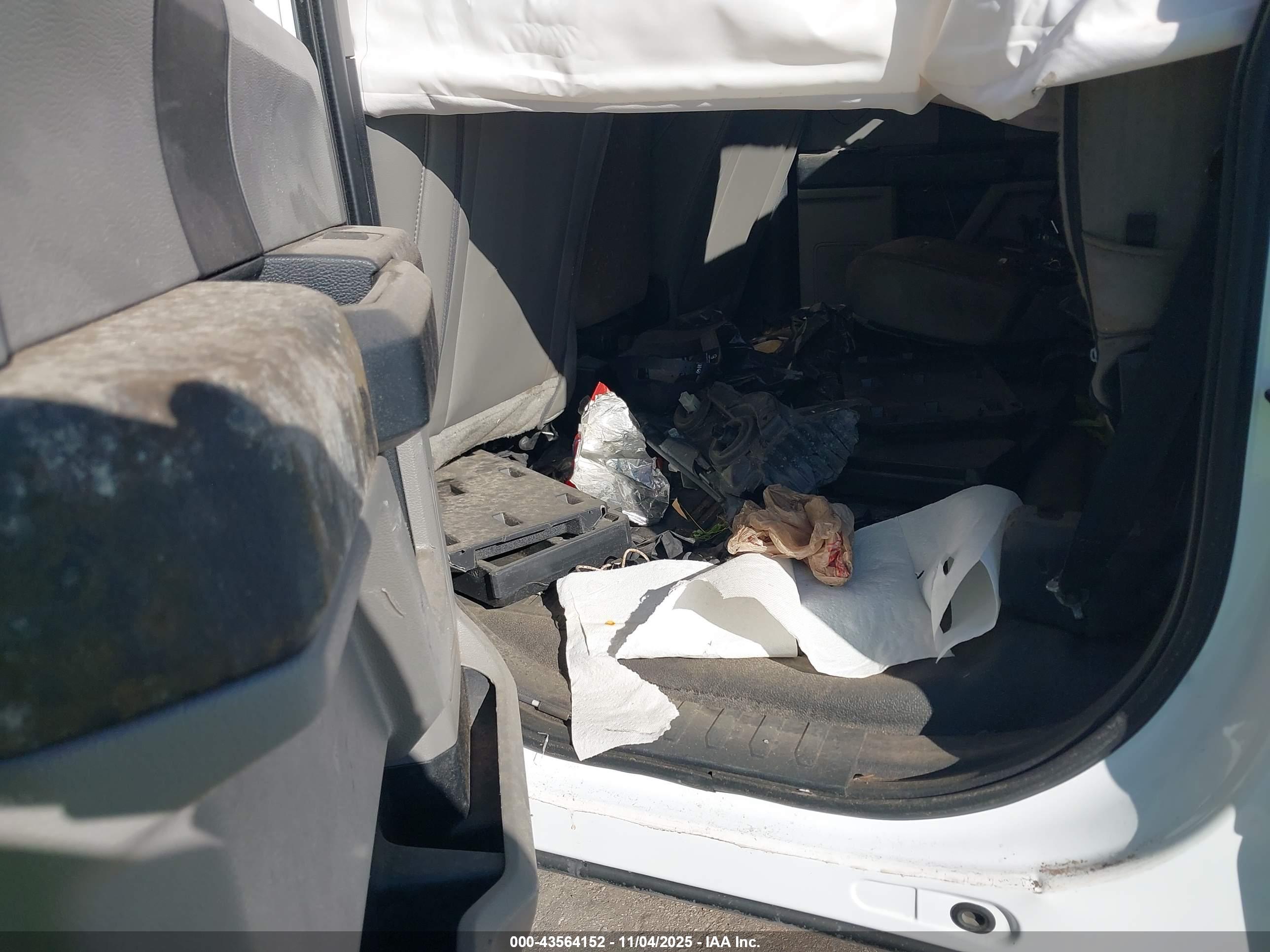FORD F-250 image 8