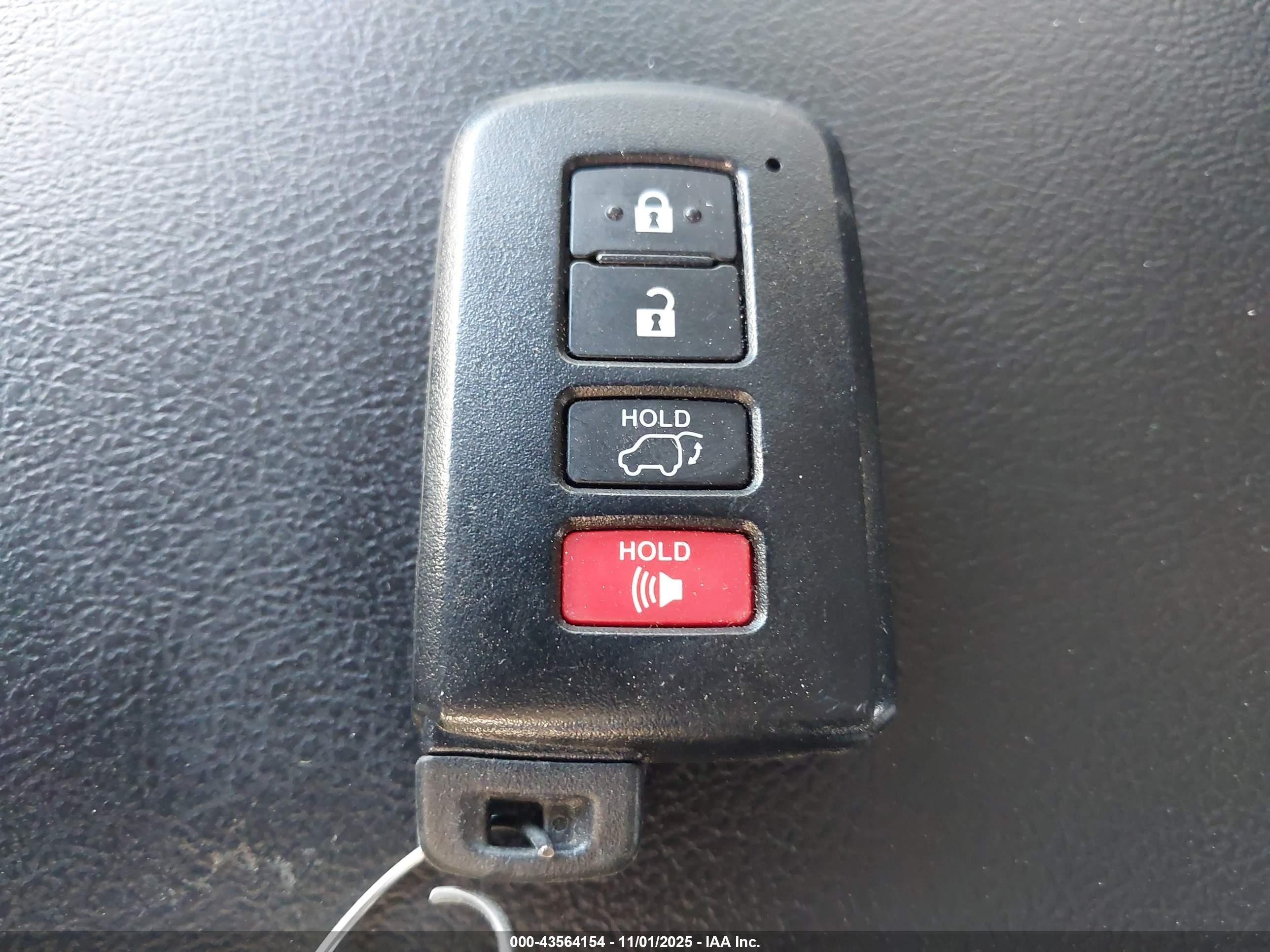 TOYOTA SEQUOIA image 11