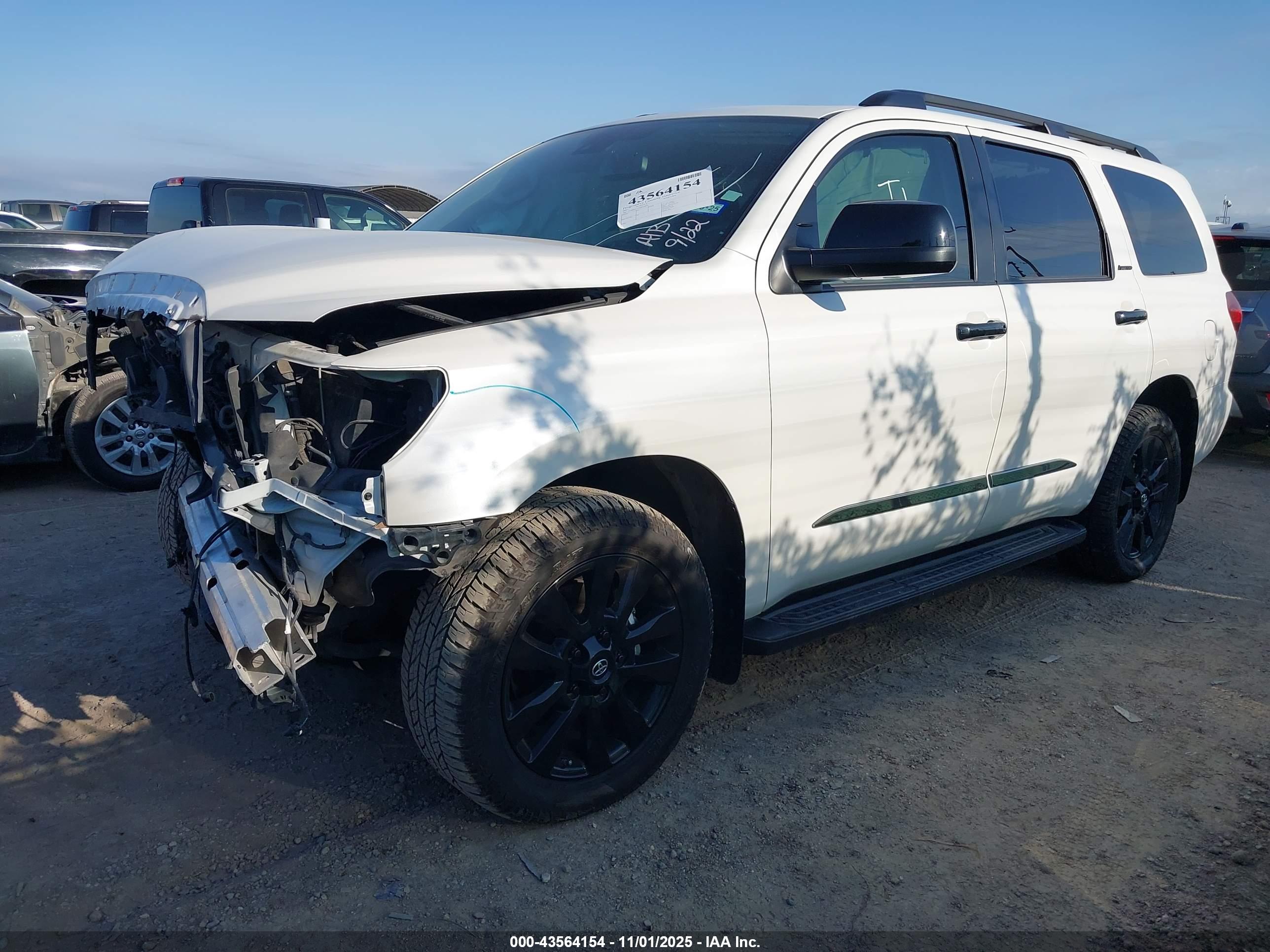 TOYOTA SEQUOIA image 2