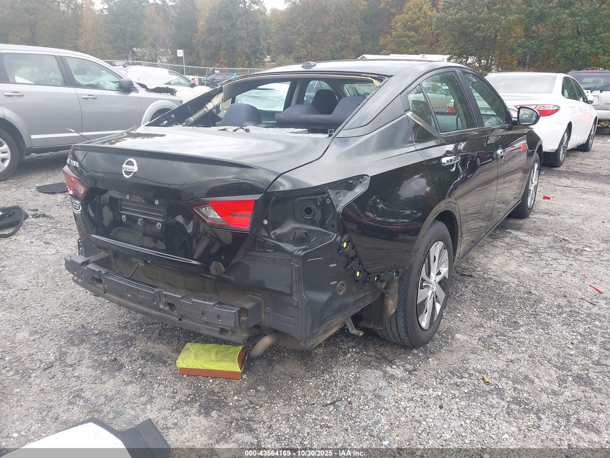 NISSAN ALTIMA image 4