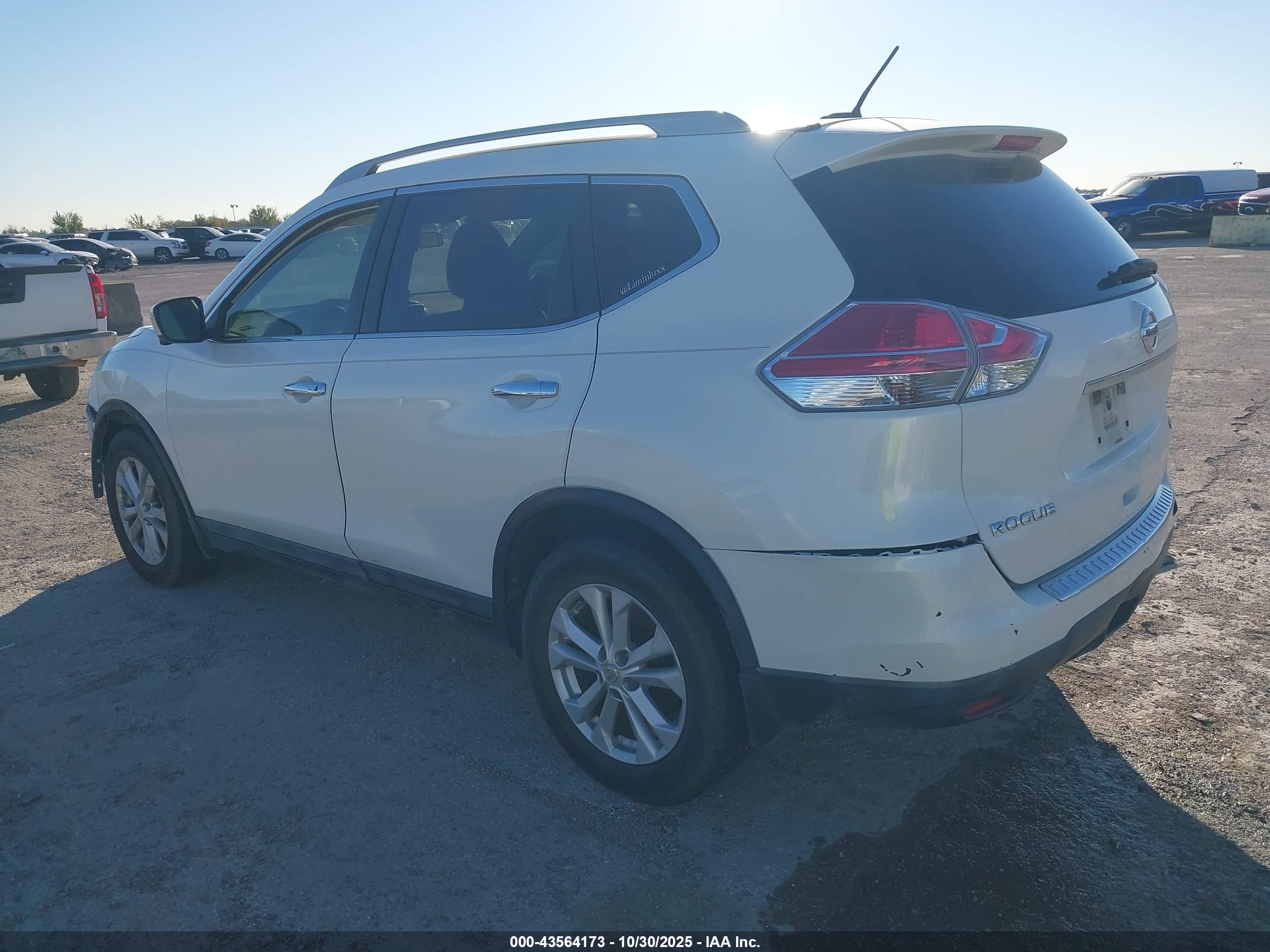 NISSAN ROGUE image 3