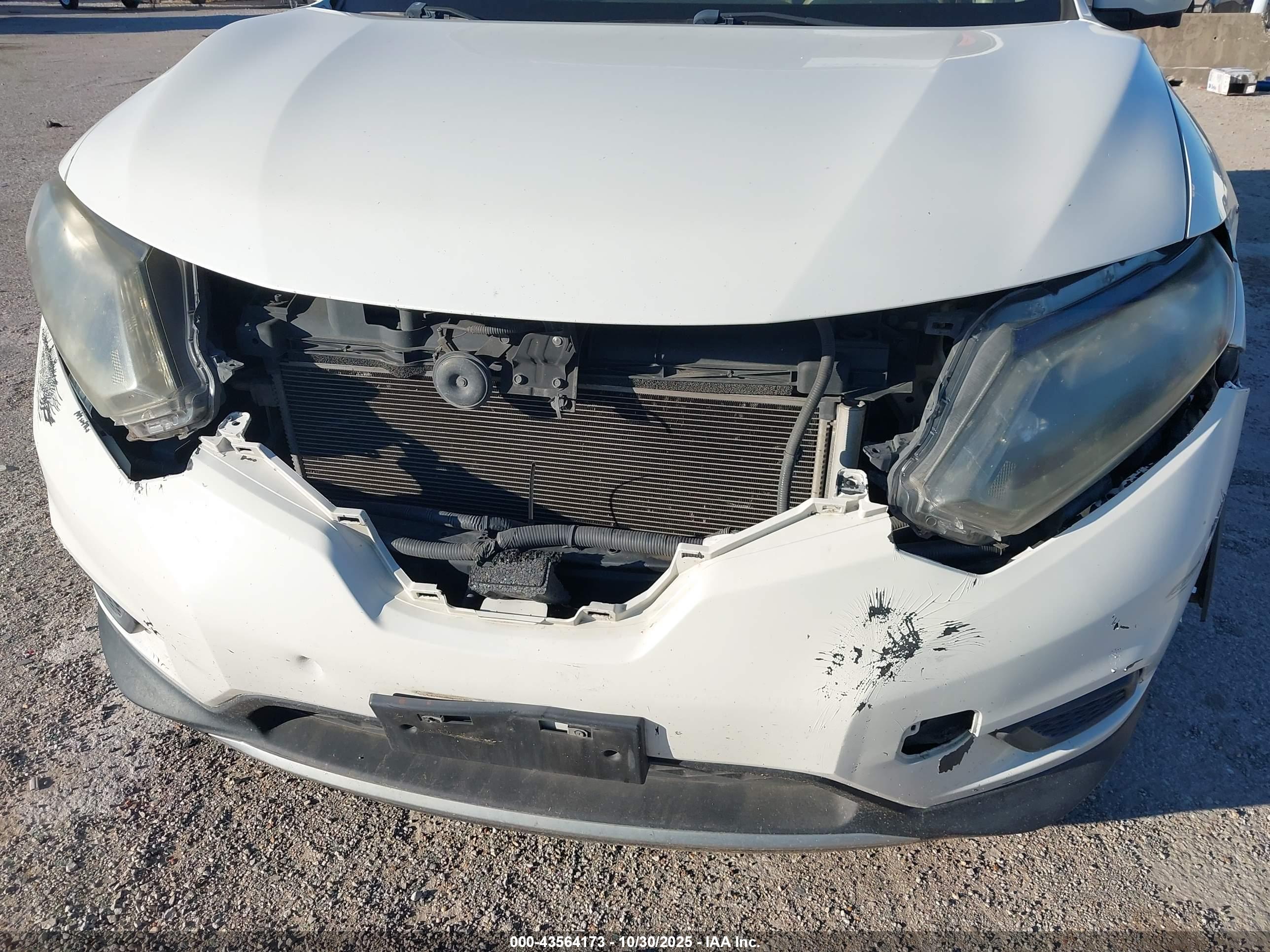 NISSAN ROGUE image 6