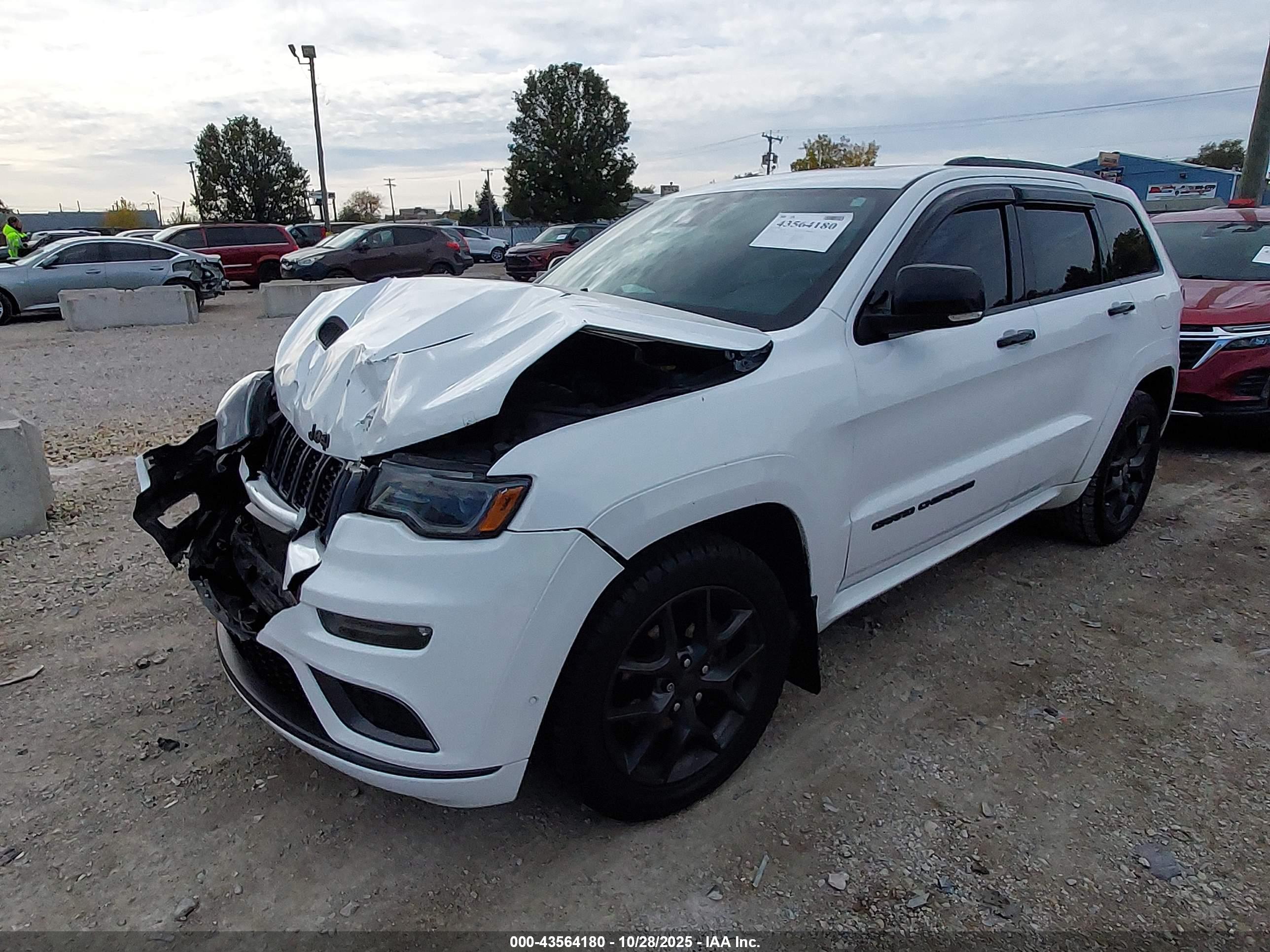JEEP GRAND image 2