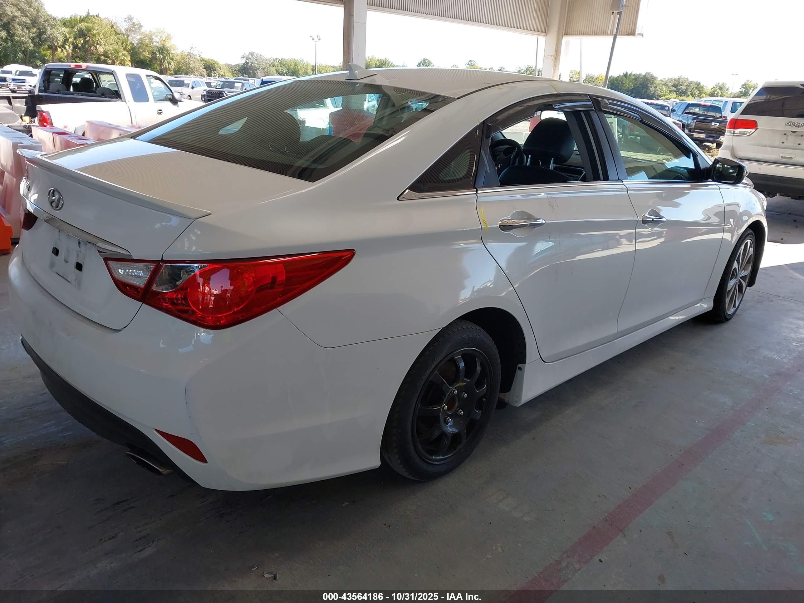 HYUNDAI SONATA image 4