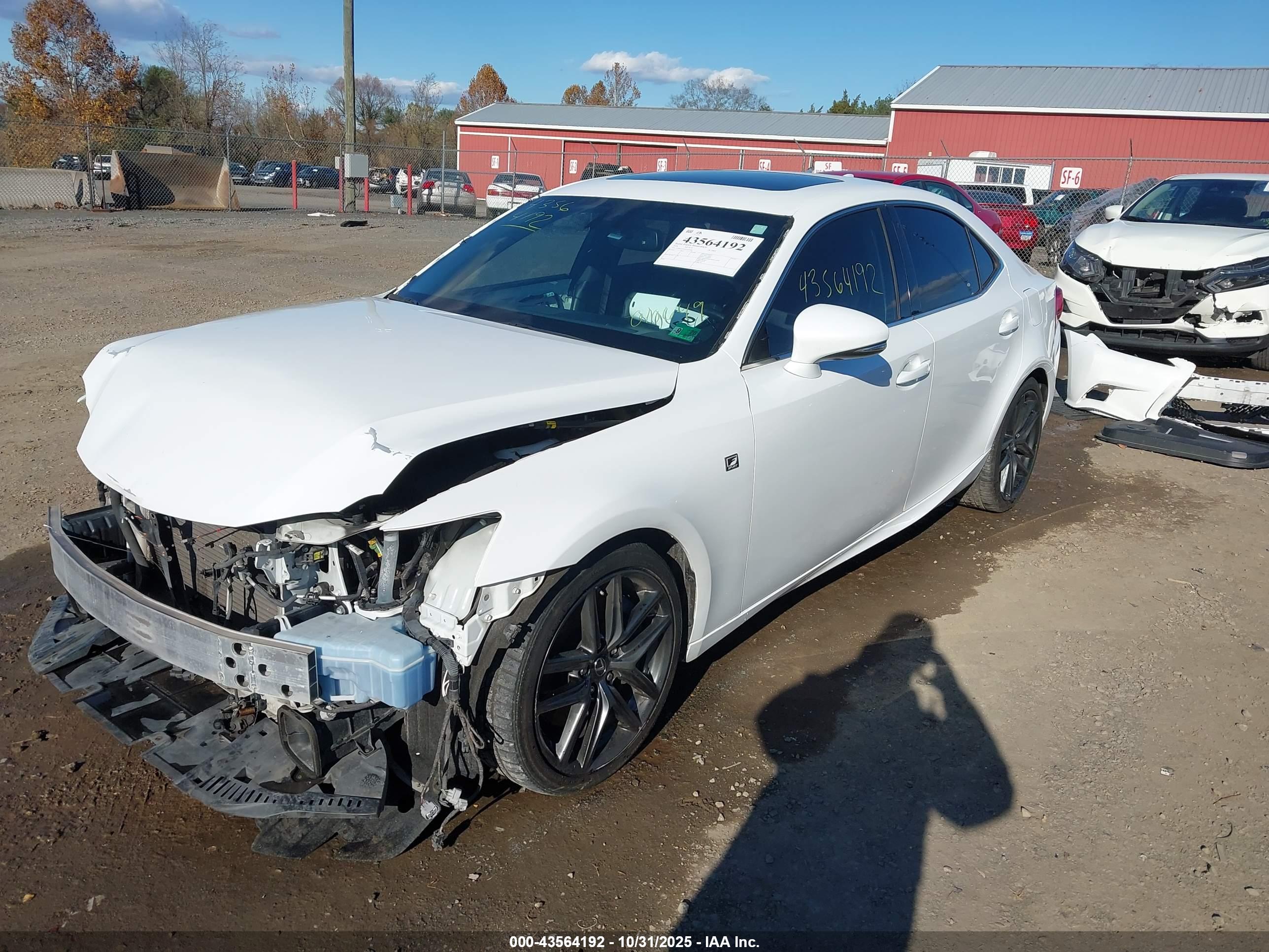 LEXUS IS image 2
