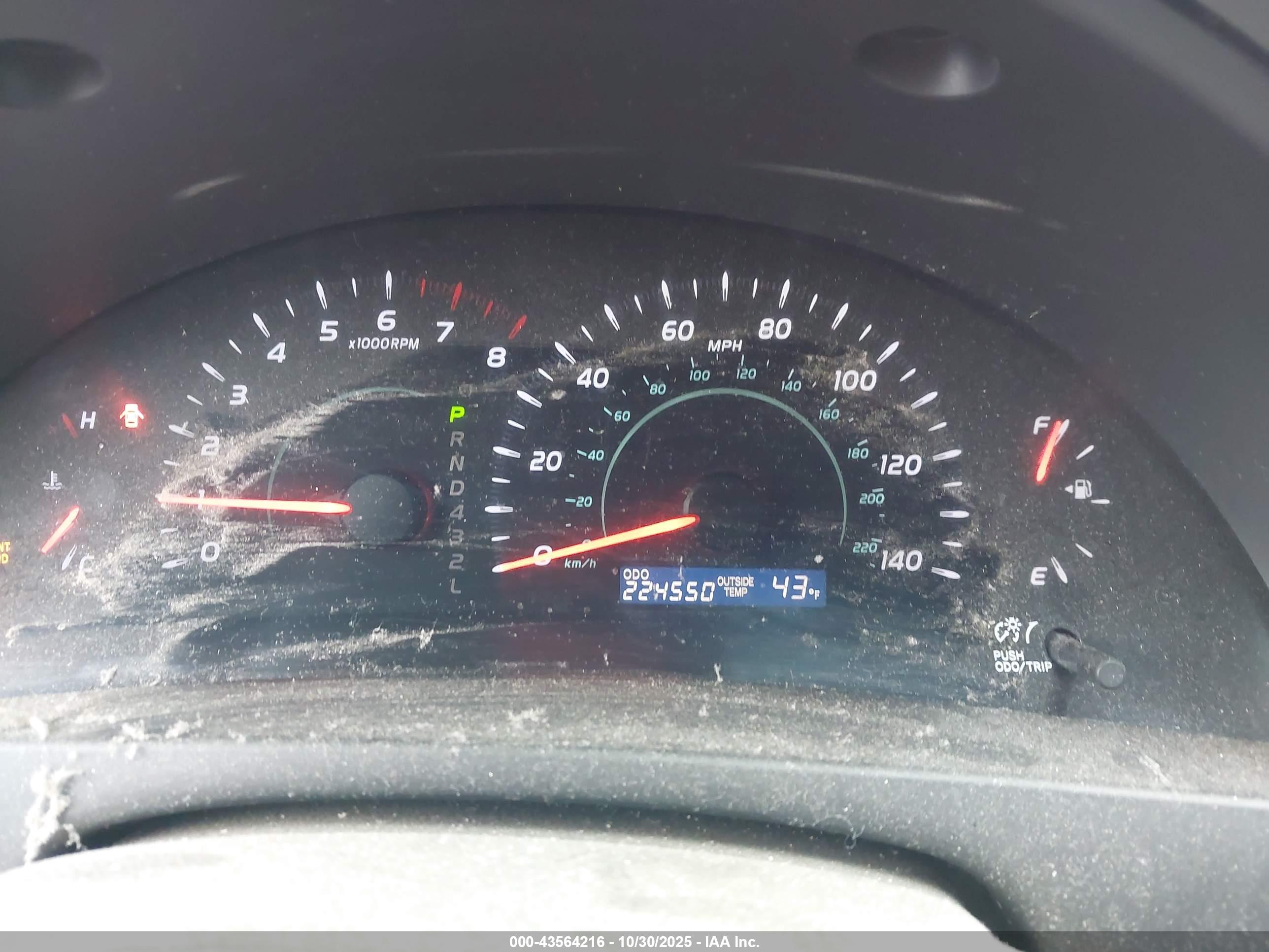 TOYOTA CAMRY image 7