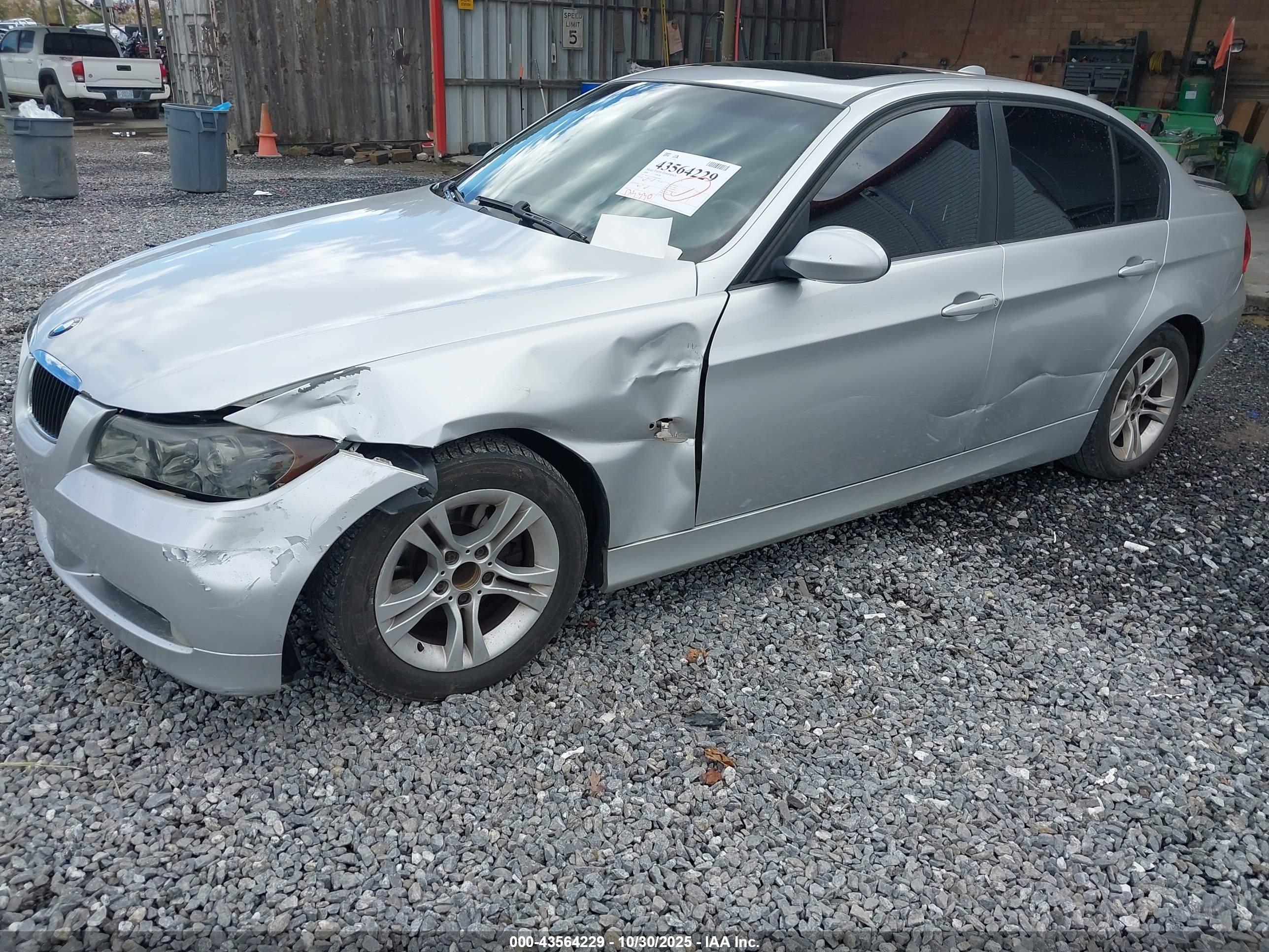 BMW 328I image 6