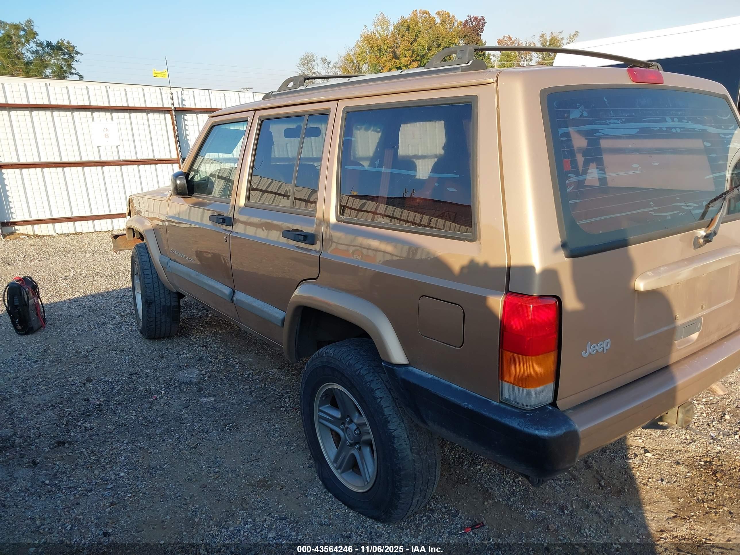 JEEP CHEROKEE image 3