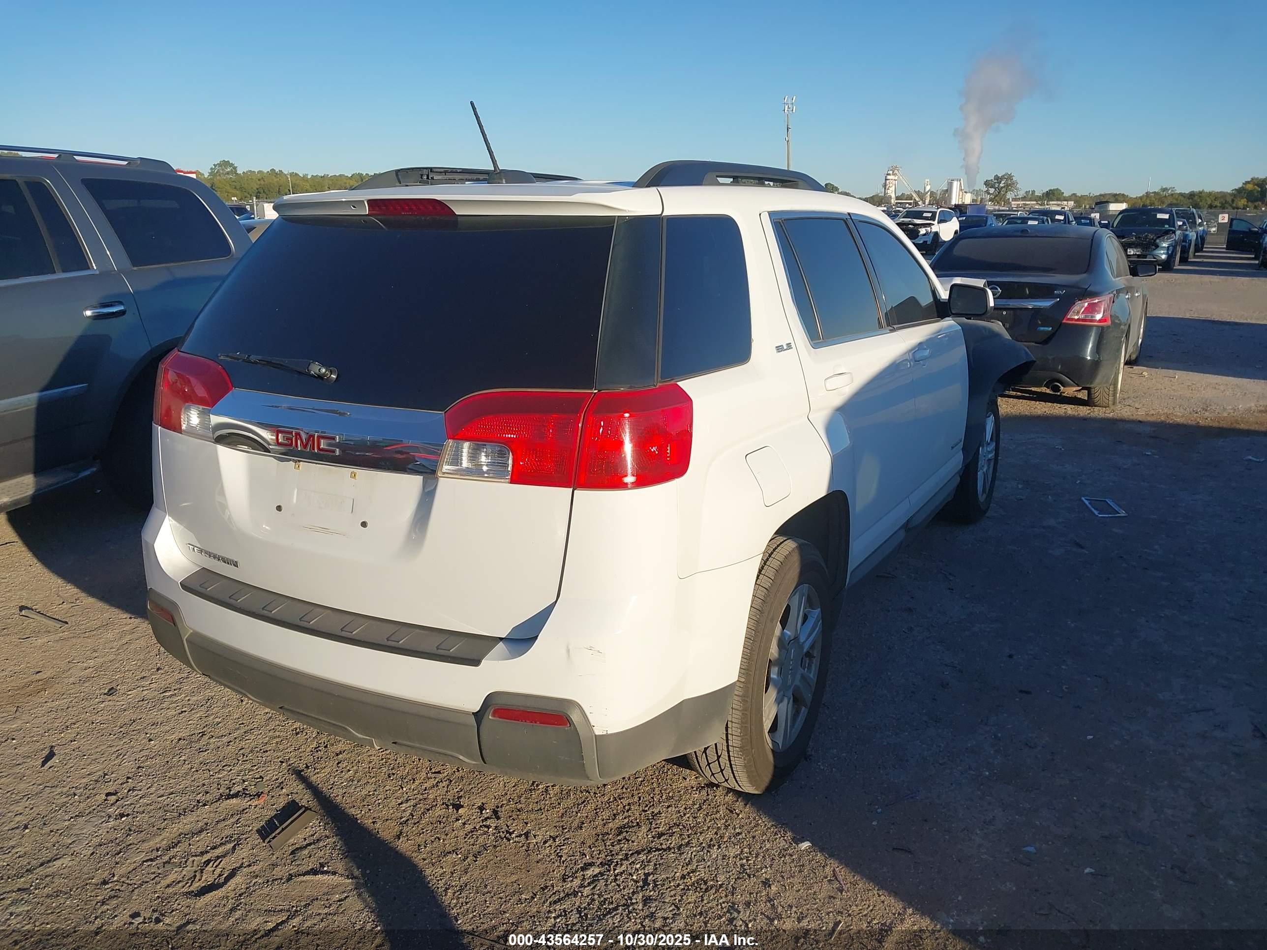 GMC TERRAIN image 4
