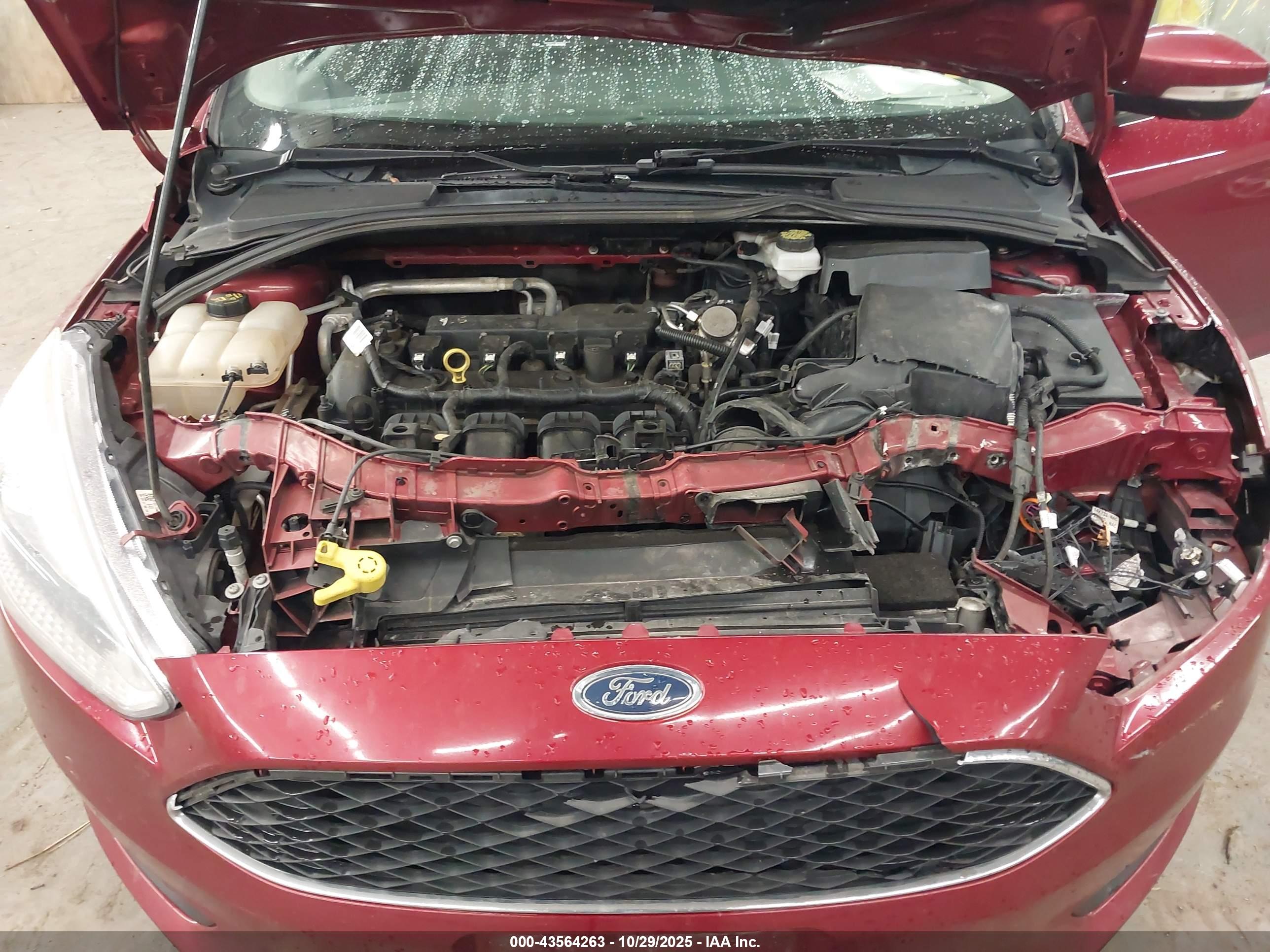 FORD FOCUS image 10