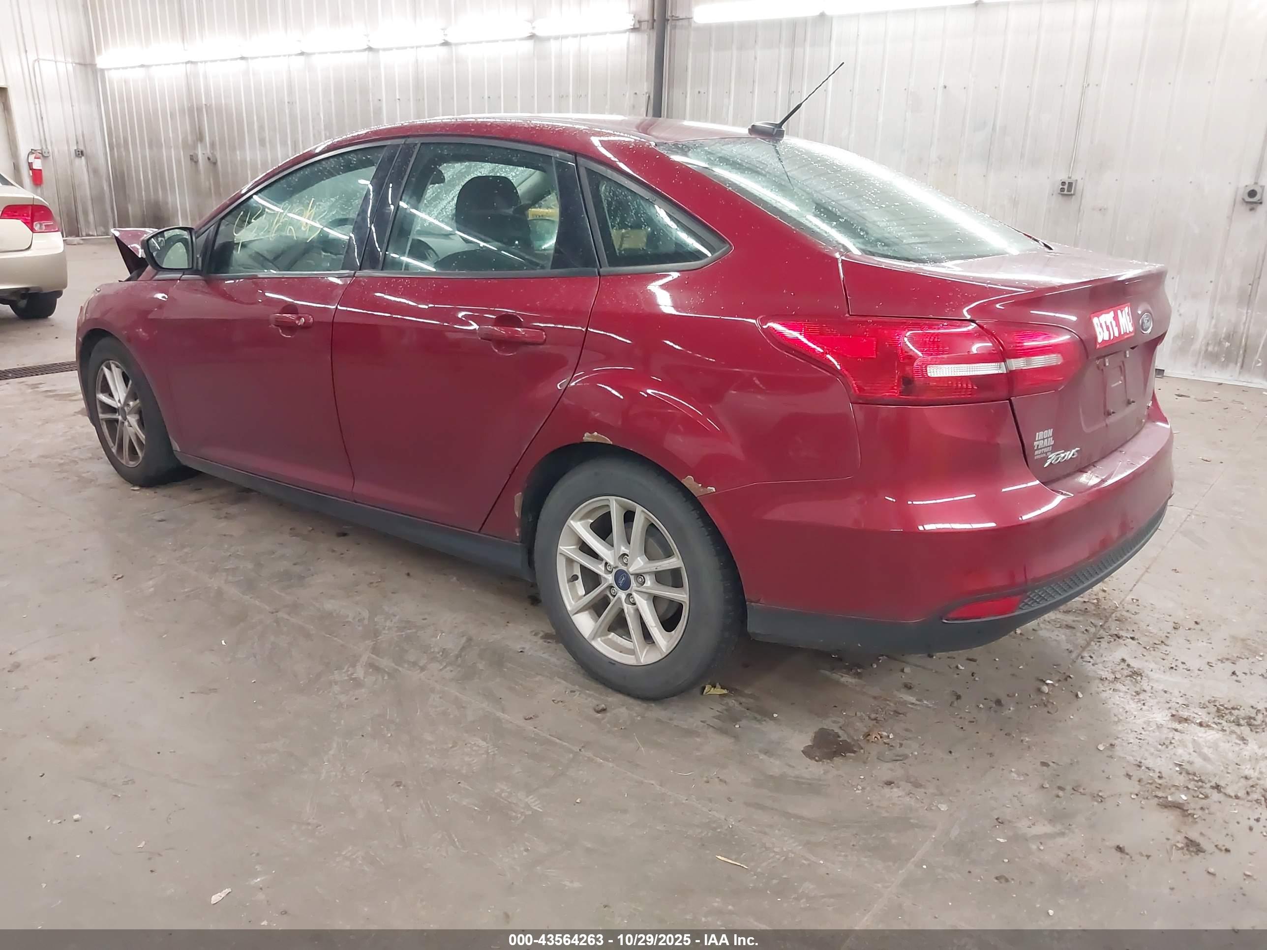 FORD FOCUS image 3