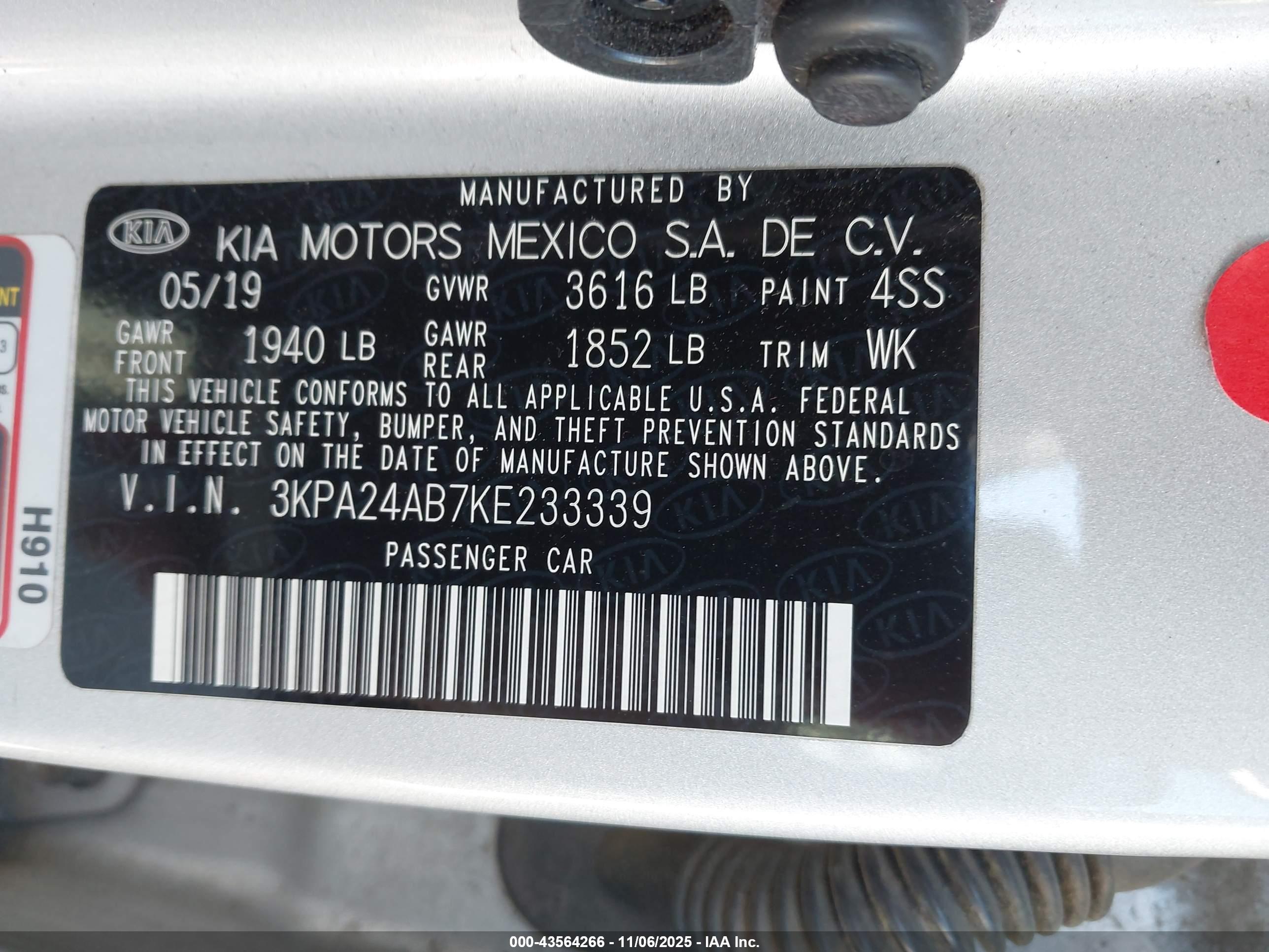 KIA RIO image 9