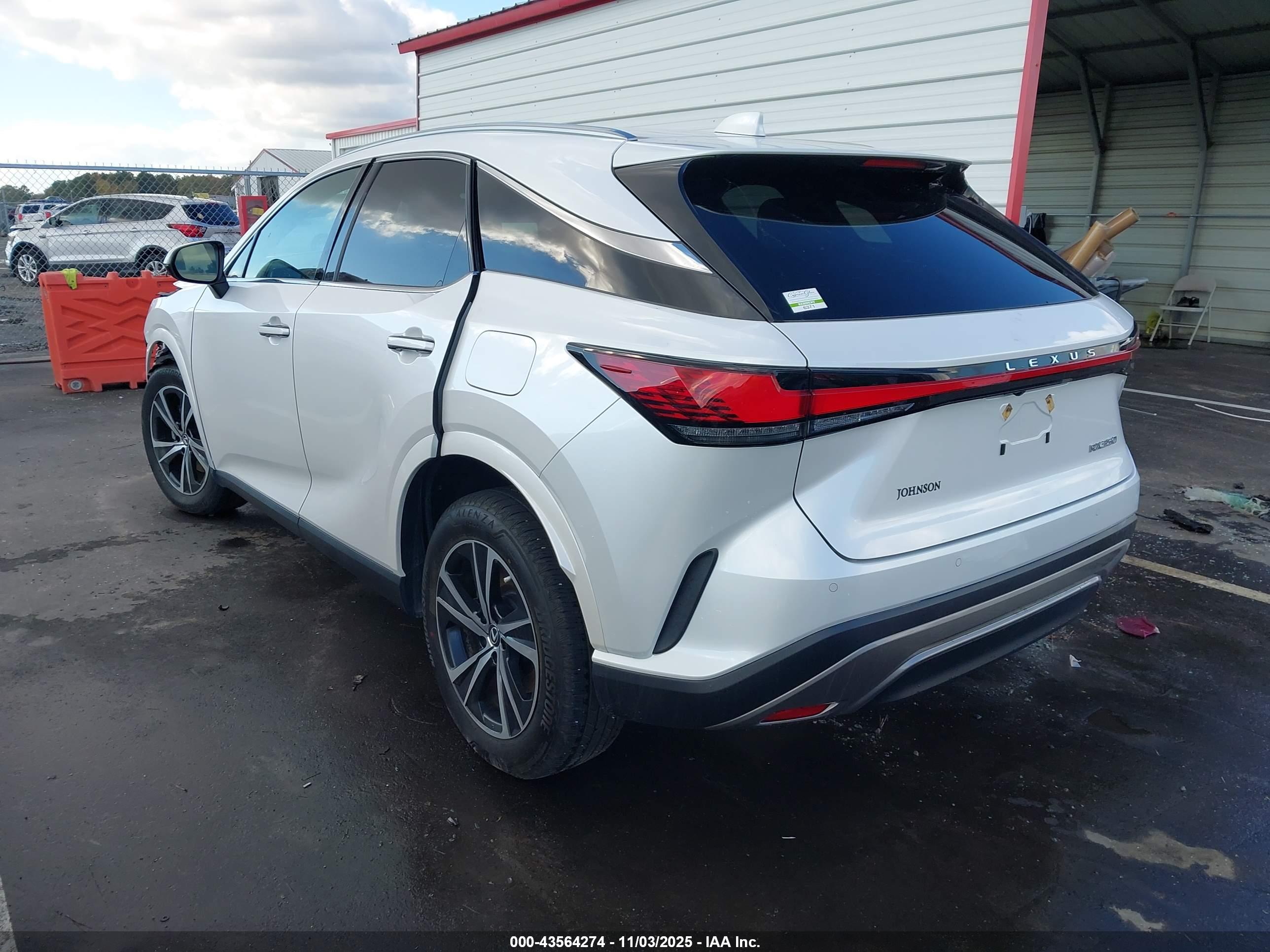 LEXUS RX image 3