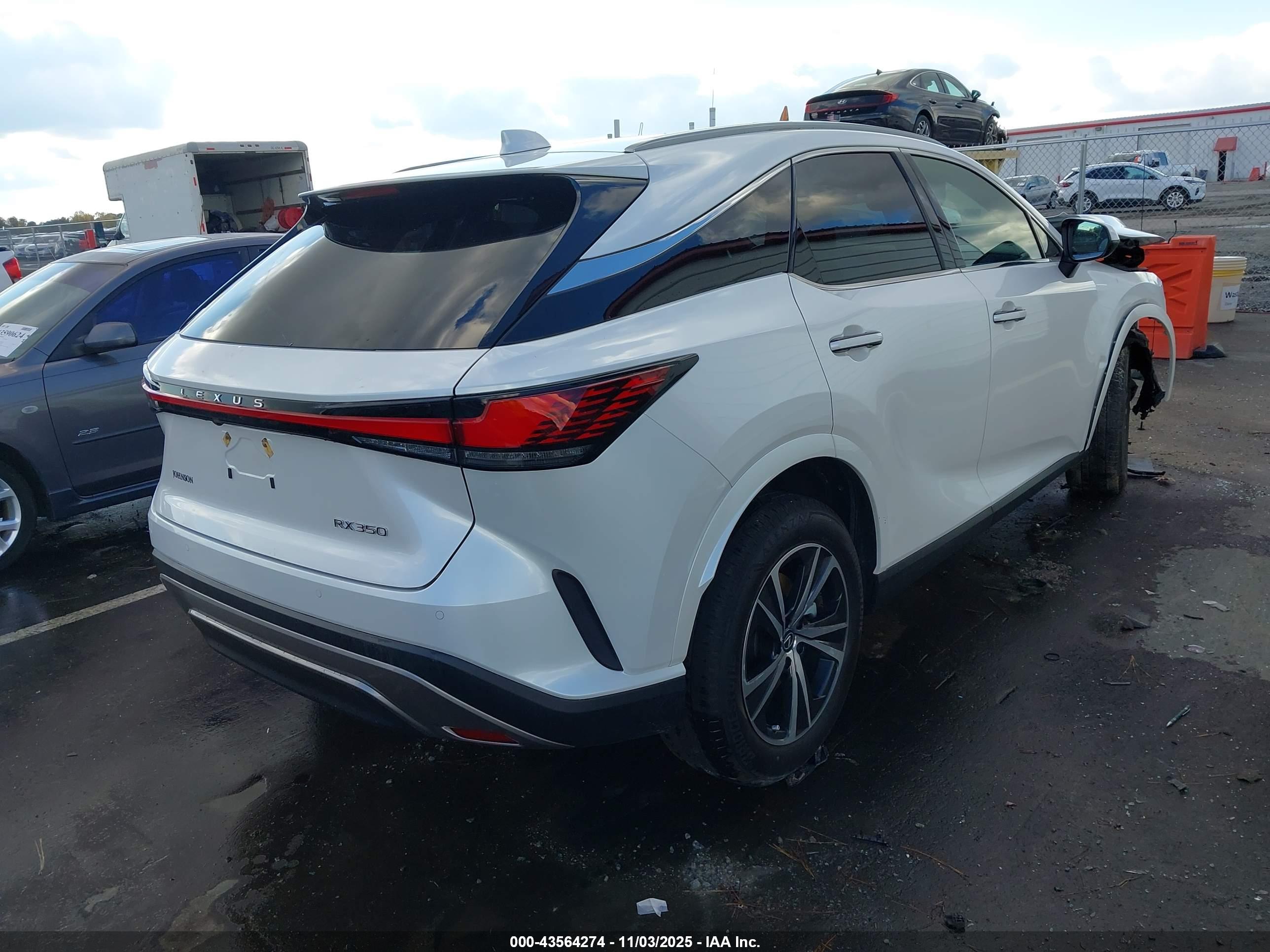 LEXUS RX image 4