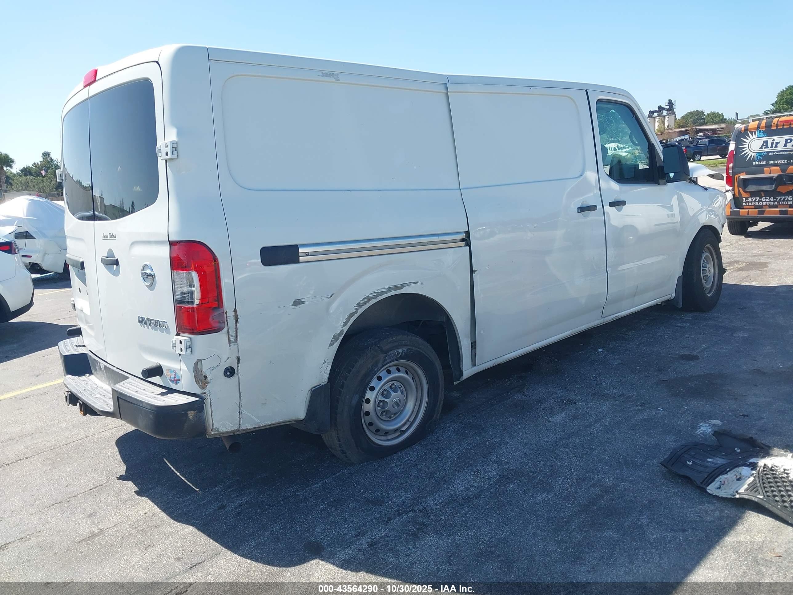 NISSAN NV image 4
