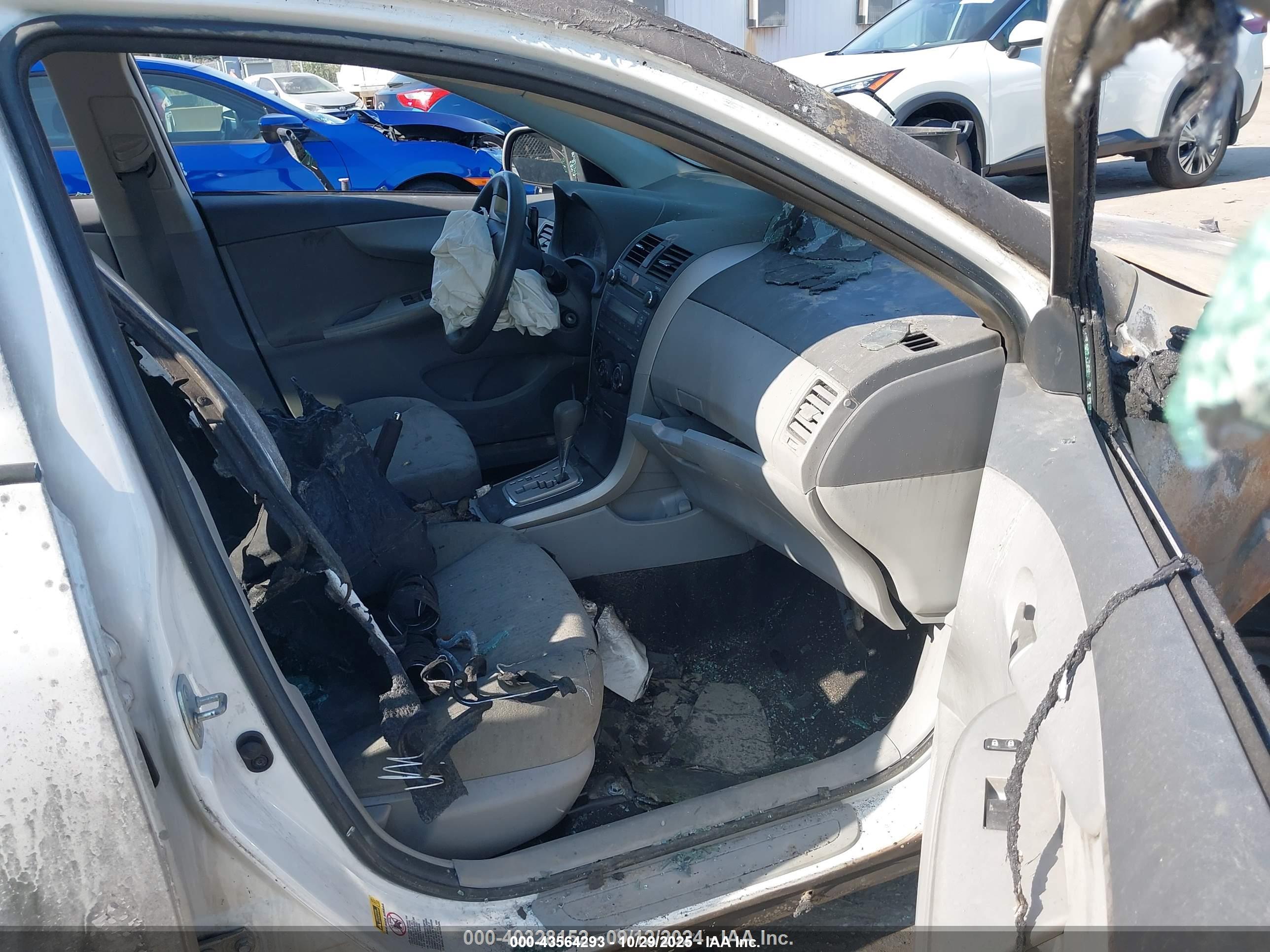 TOYOTA COROLLA image 5