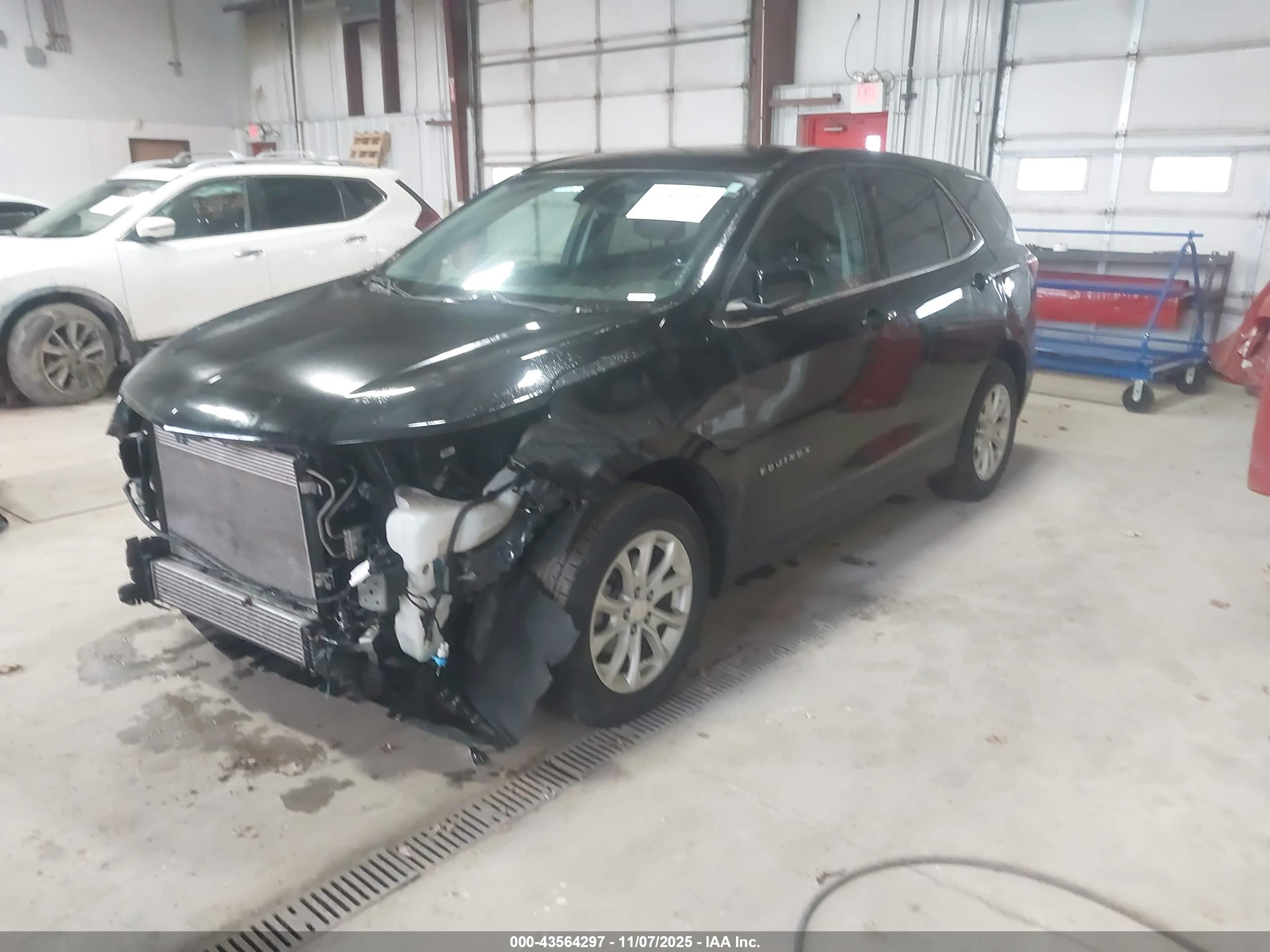 CHEVROLET EQUINOX image 2
