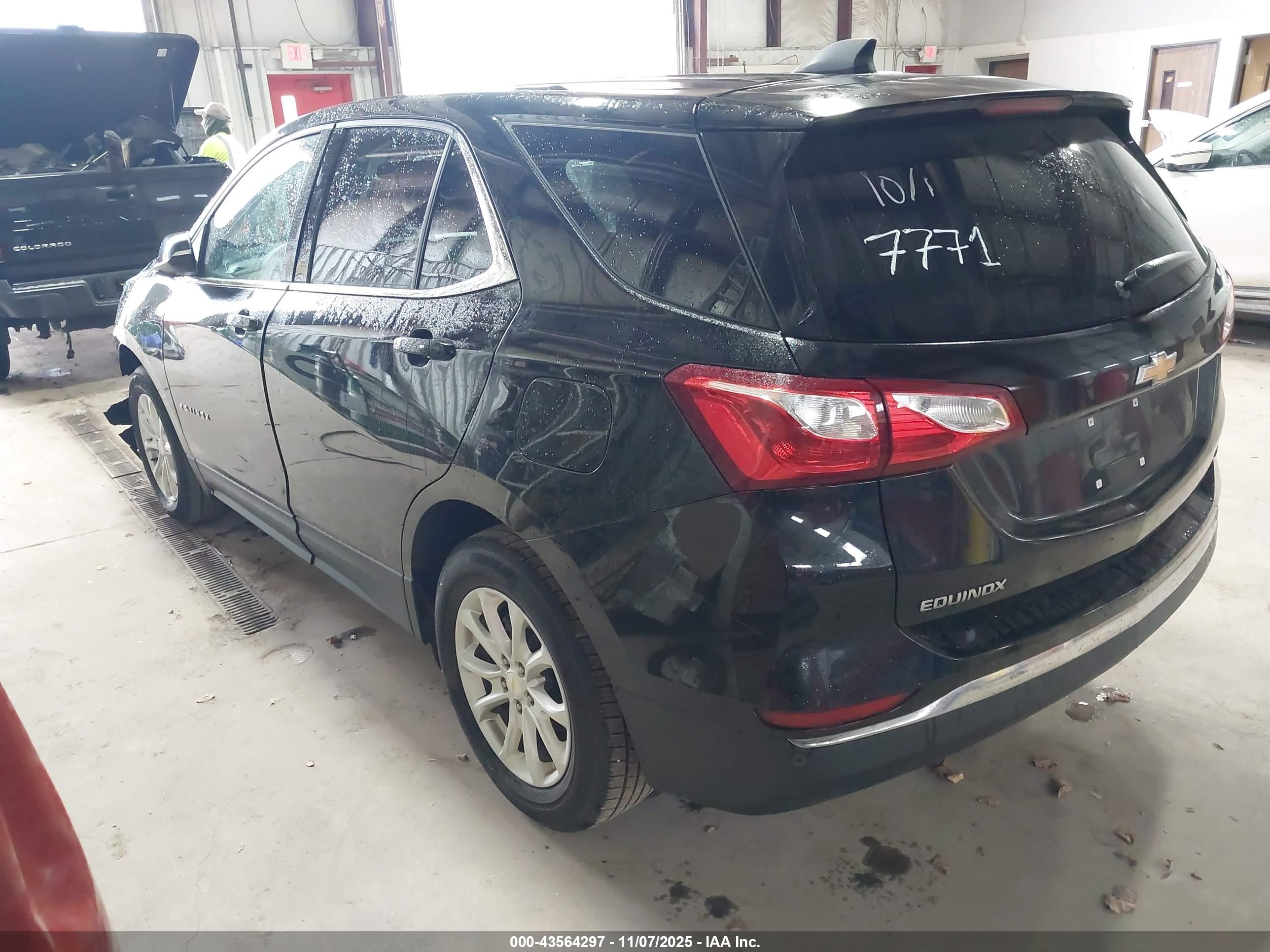 CHEVROLET EQUINOX image 3
