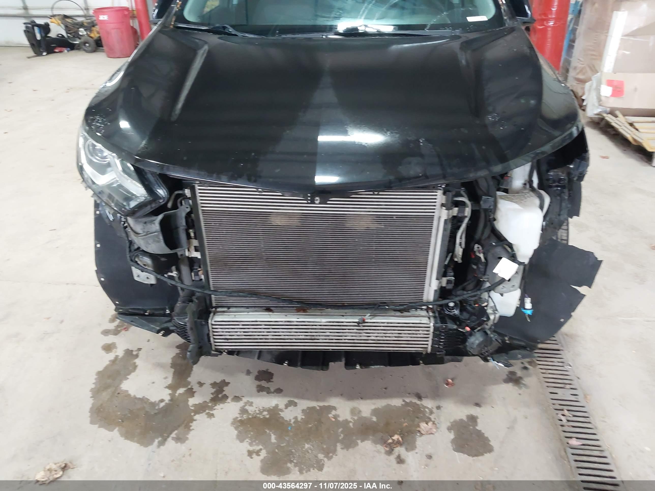 CHEVROLET EQUINOX image 6