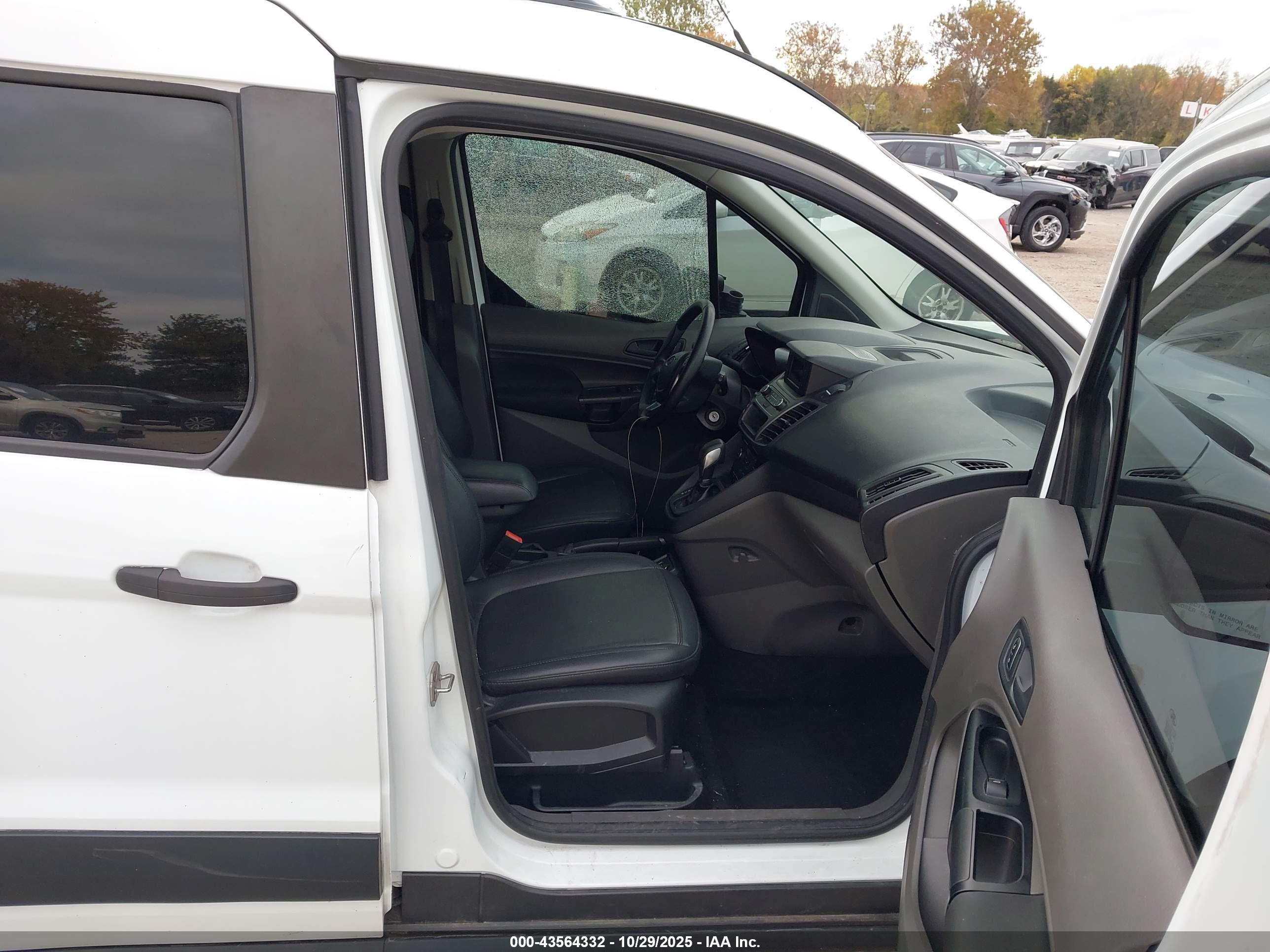 FORD TRANSIT image 5